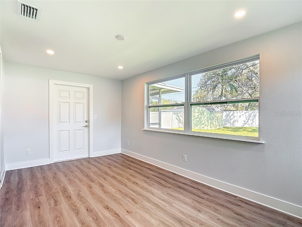 1432 Pine Street Clearwater FL 33756 TB8448953 image17