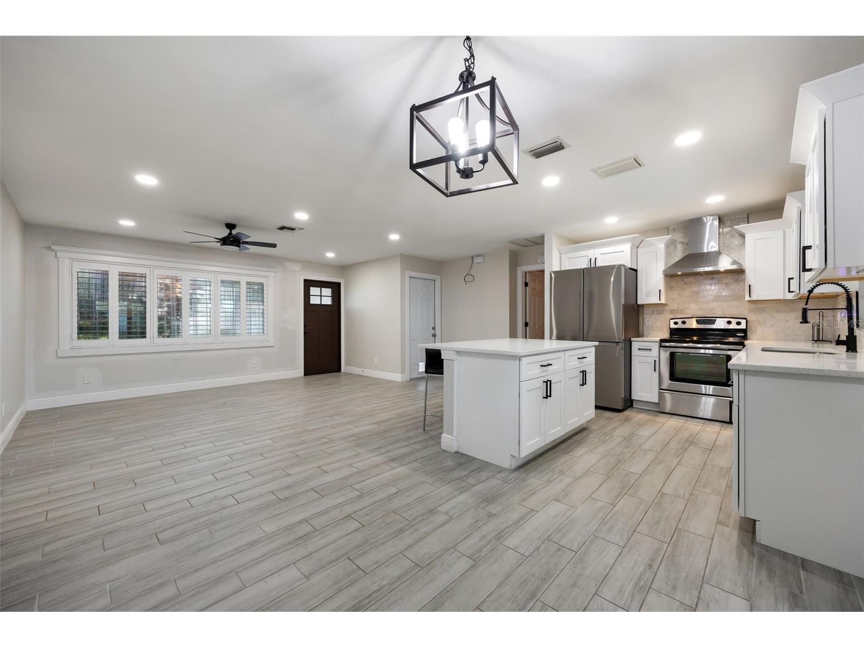 1432 SE 11th Street Cape Coral FL 33990 A4680768 image18