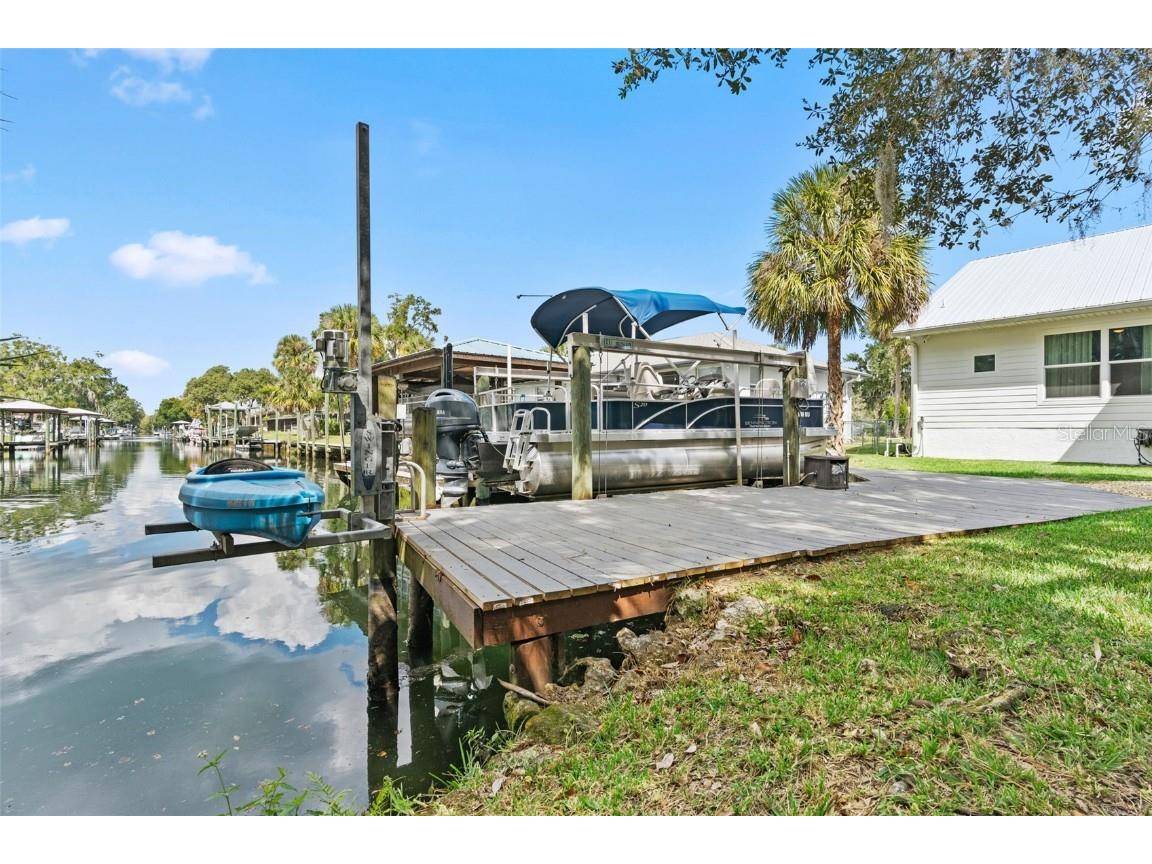 1432 SE 4th Avenue Crystal River FL 34429 OM710846 image10