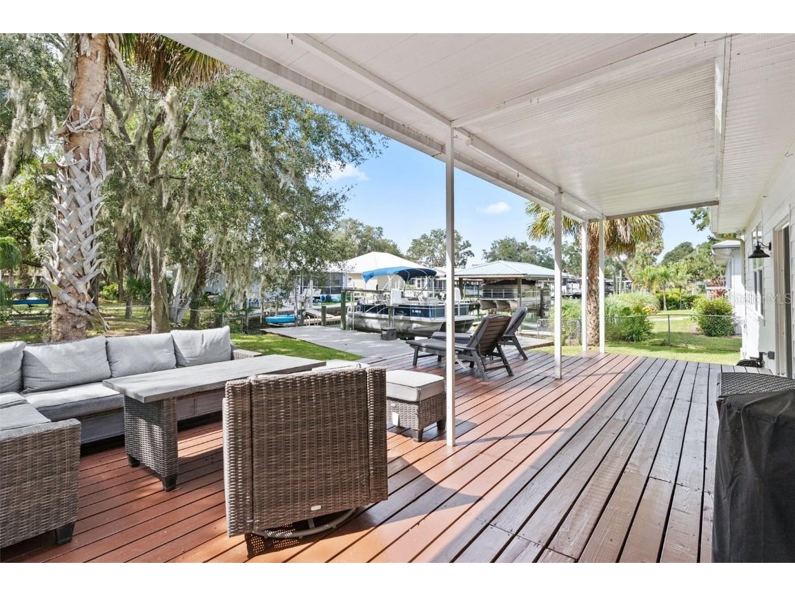 1432 SE 4th Avenue Crystal River FL 34429 OM710846 image13