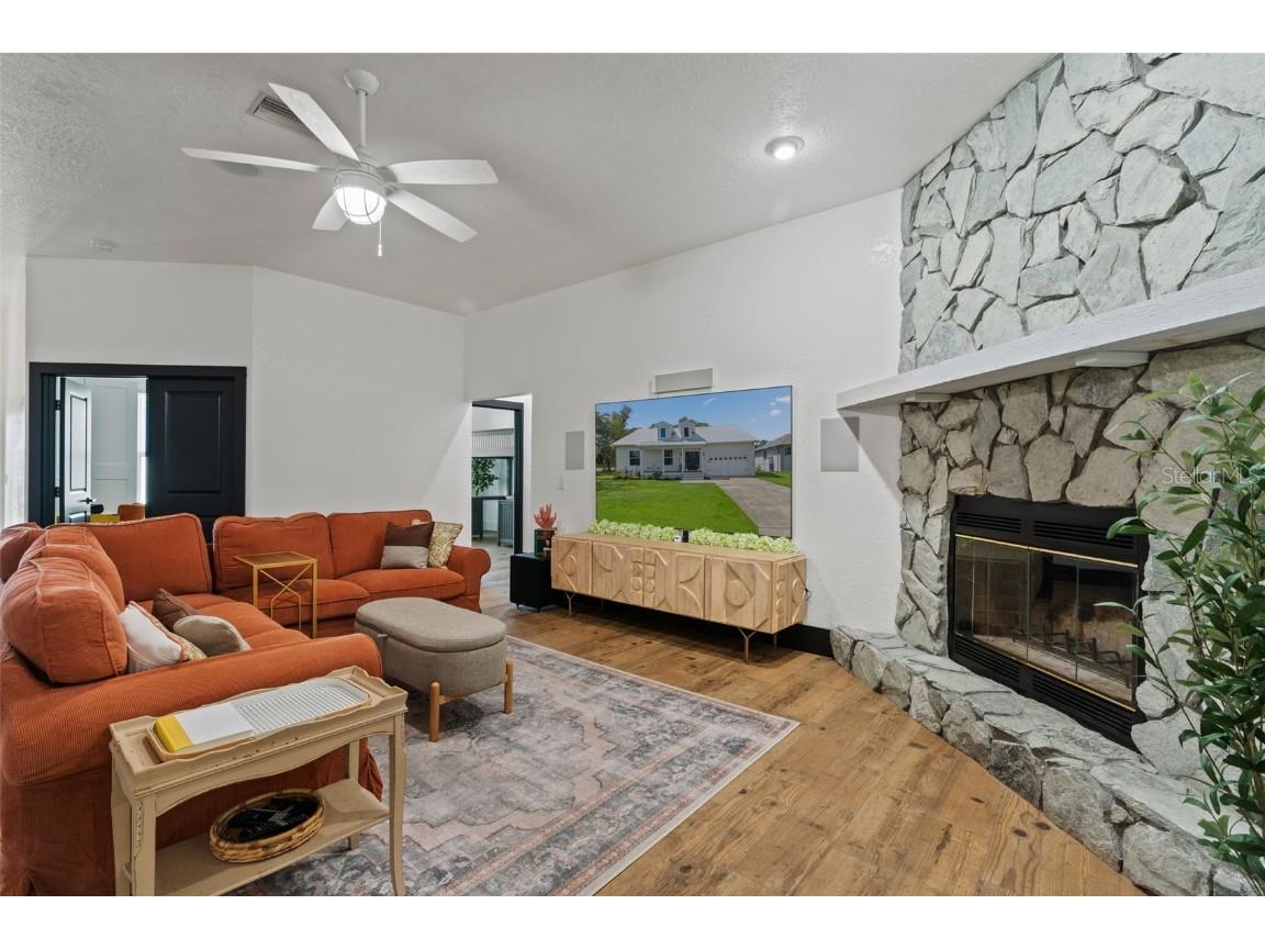 1432 SE 4th Avenue Crystal River FL 34429 OM710846 image16