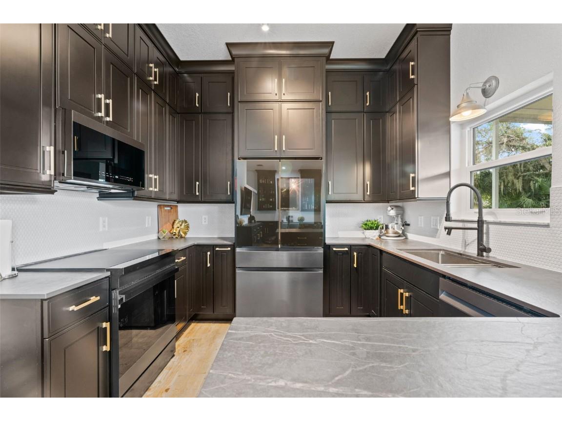 1432 SE 4th Avenue Crystal River FL 34429 OM710846 image17