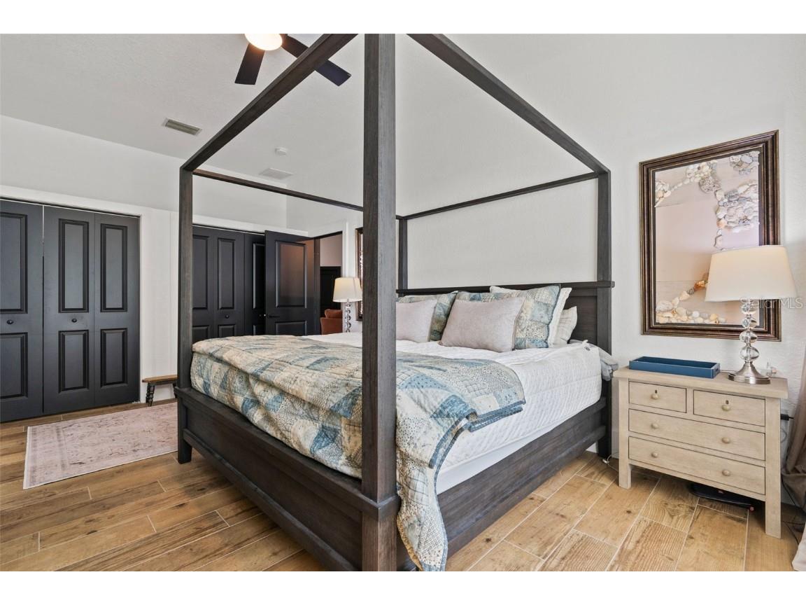 1432 SE 4th Avenue Crystal River FL 34429 OM710846 image23