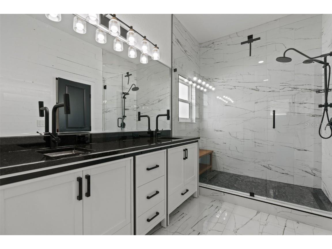 1432 SE 4th Avenue Crystal River FL 34429 OM710846 image4