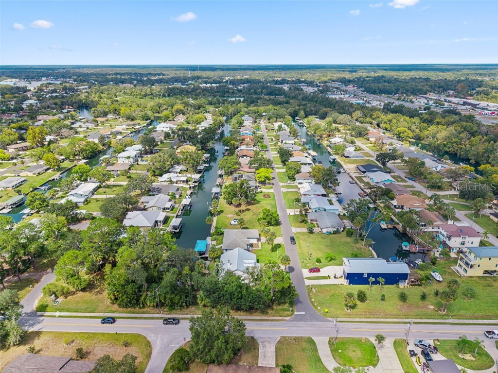 1432 SE 4th Avenue Crystal River FL 34429 OM710846 image41