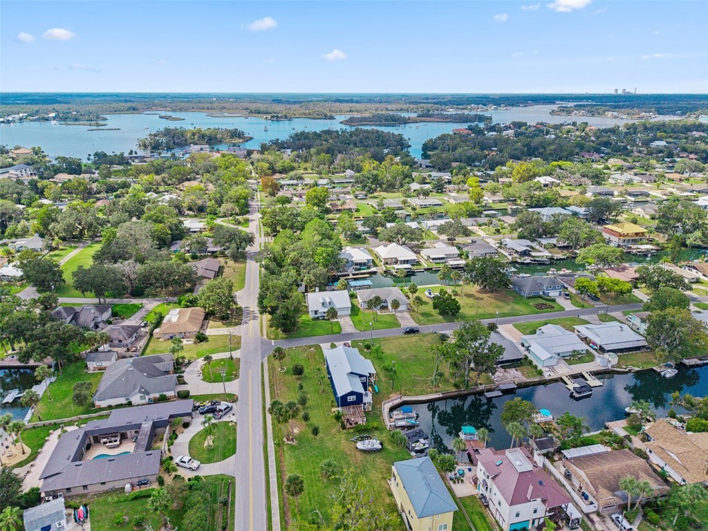 1432 SE 4th Avenue Crystal River FL 34429 OM710846 image42