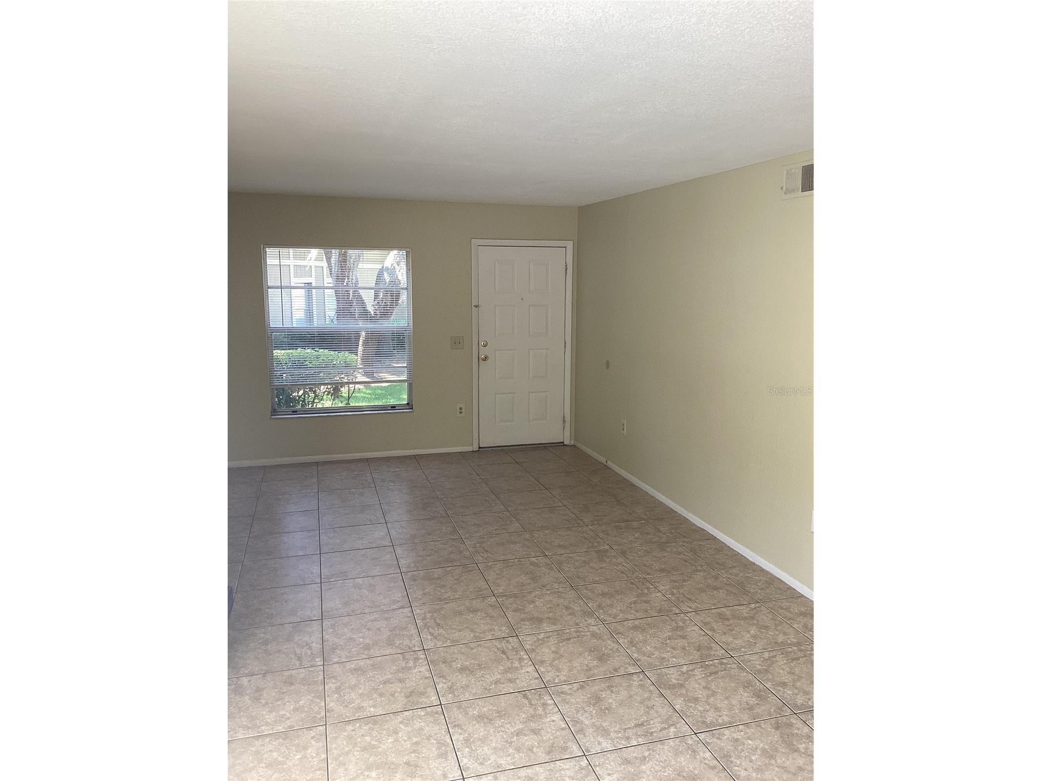 14321 Hanging Moss Circle #101 Tampa FL 33613 TB8498088 image3