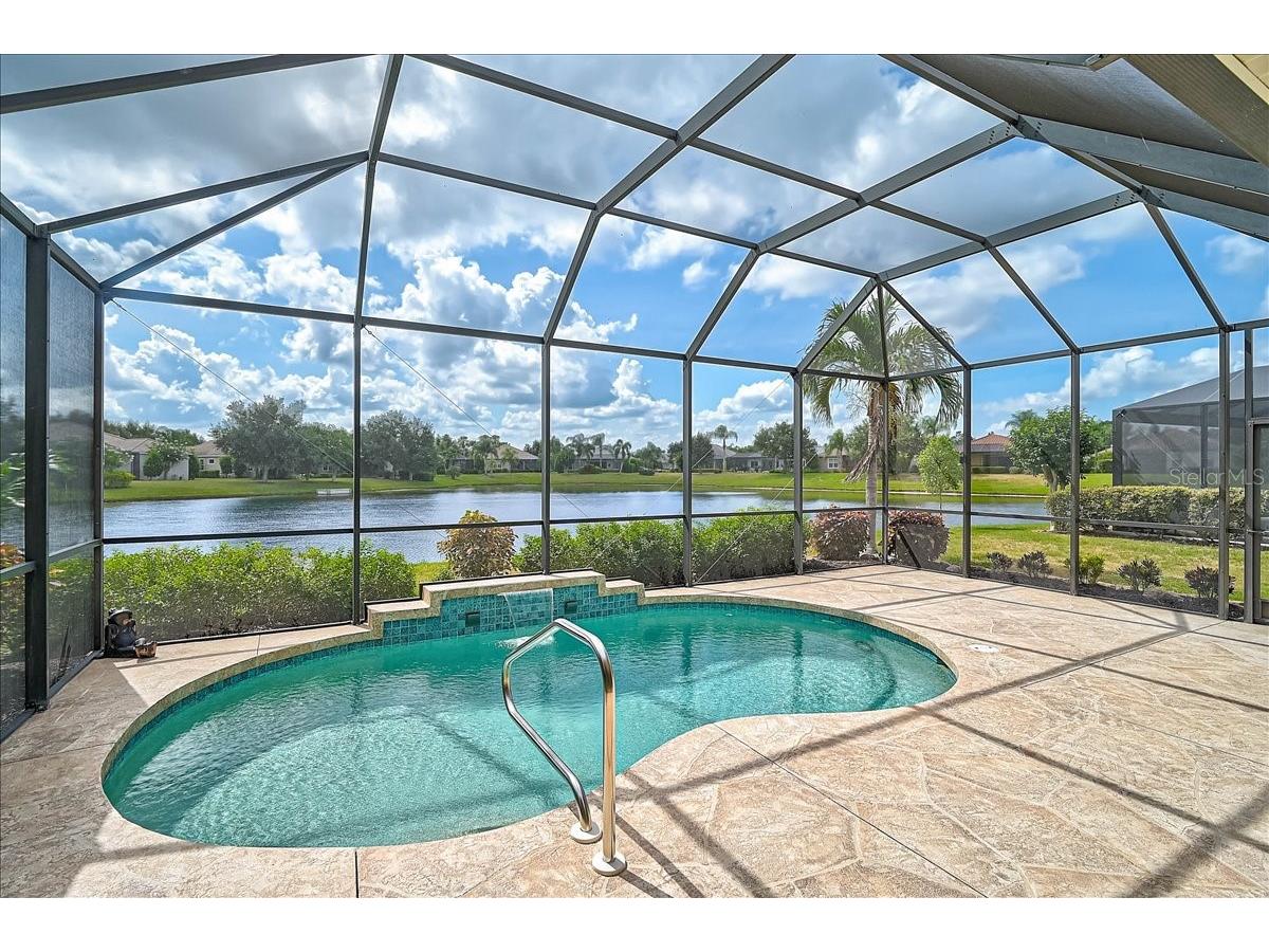 14326 Stirling Drive Bradenton FL 34202 A4696427 image1