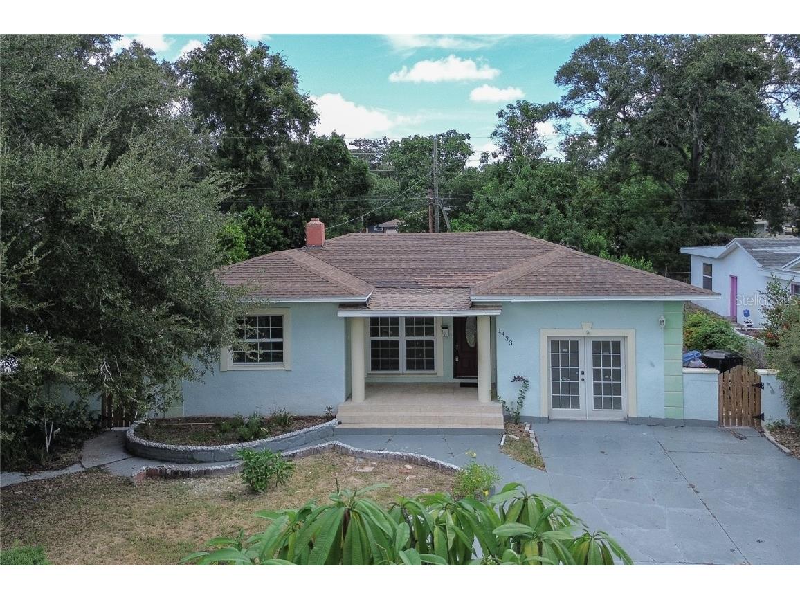 1433 27th Avenue S Saint Petersburg FL 33705 U8213692 image1