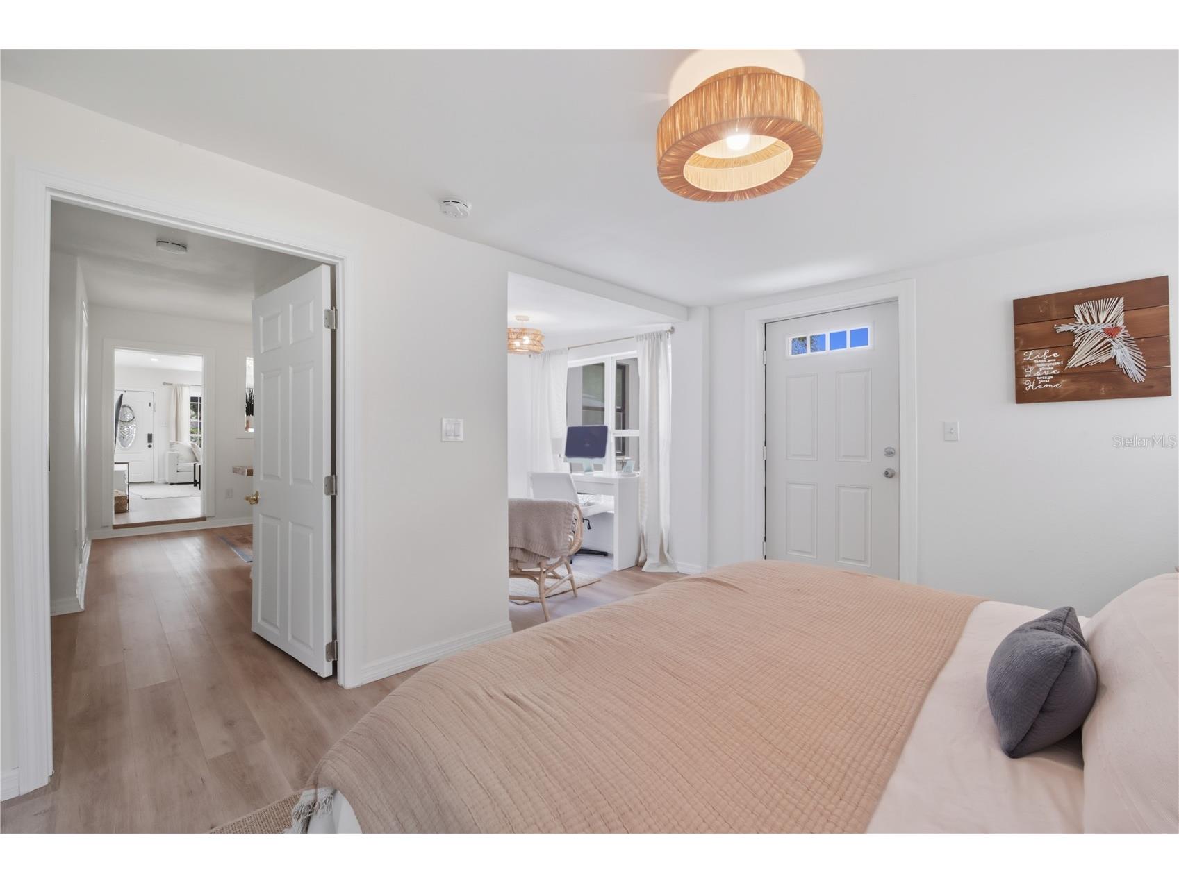 1433 27th Avenue S Saint Petersburg FL 33705 TB8436782 image22