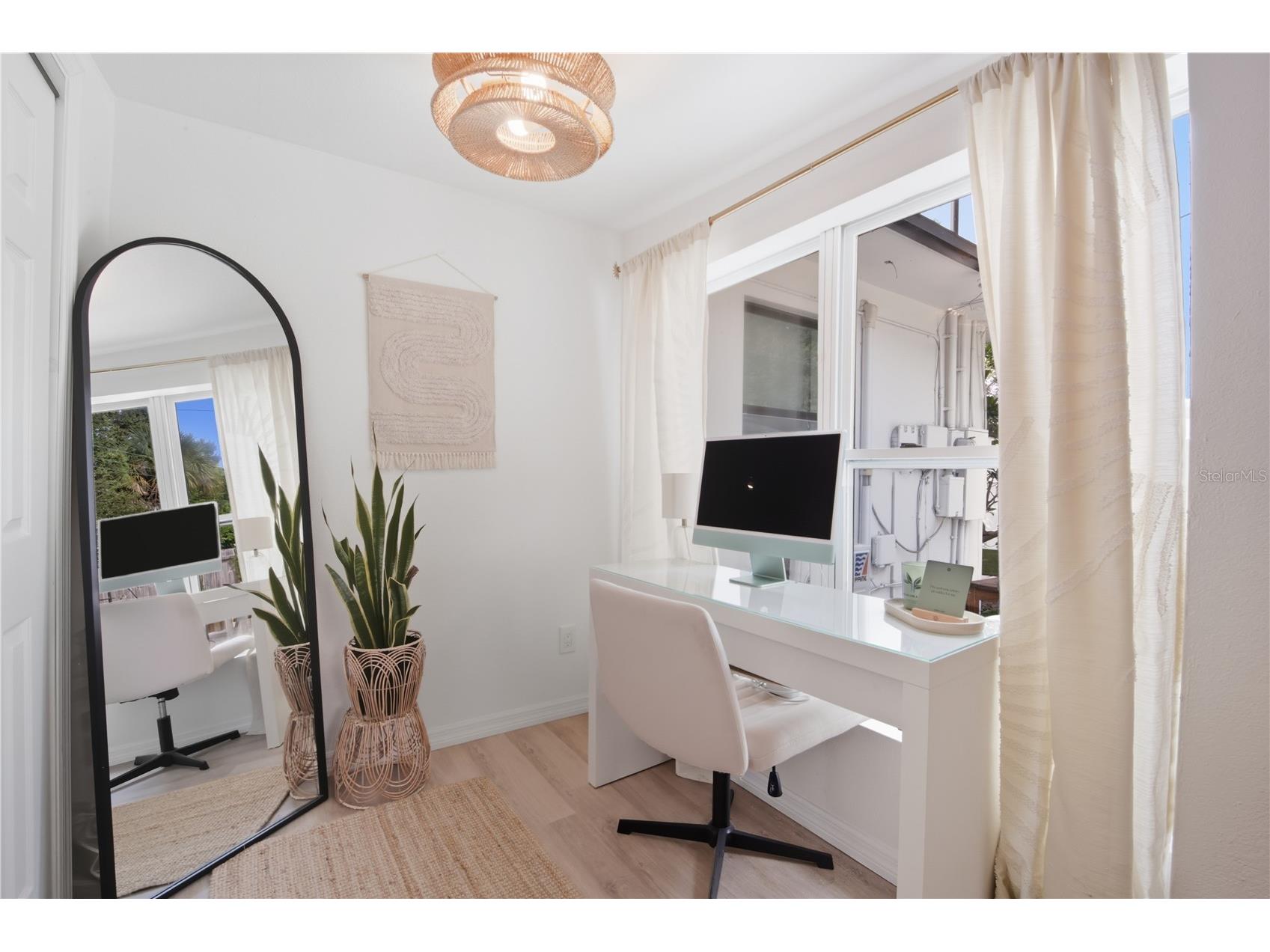 1433 27th Avenue S Saint Petersburg FL 33705 TB8436782 image25