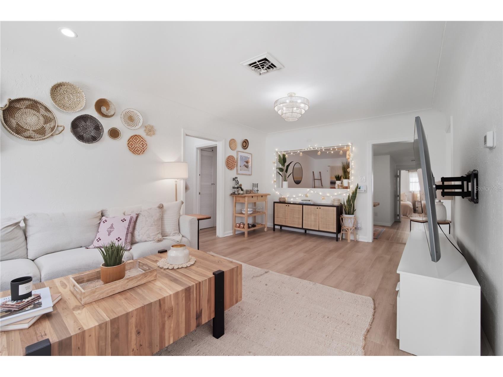 1433 27th Avenue S Saint Petersburg FL 33705 TB8436782 image5