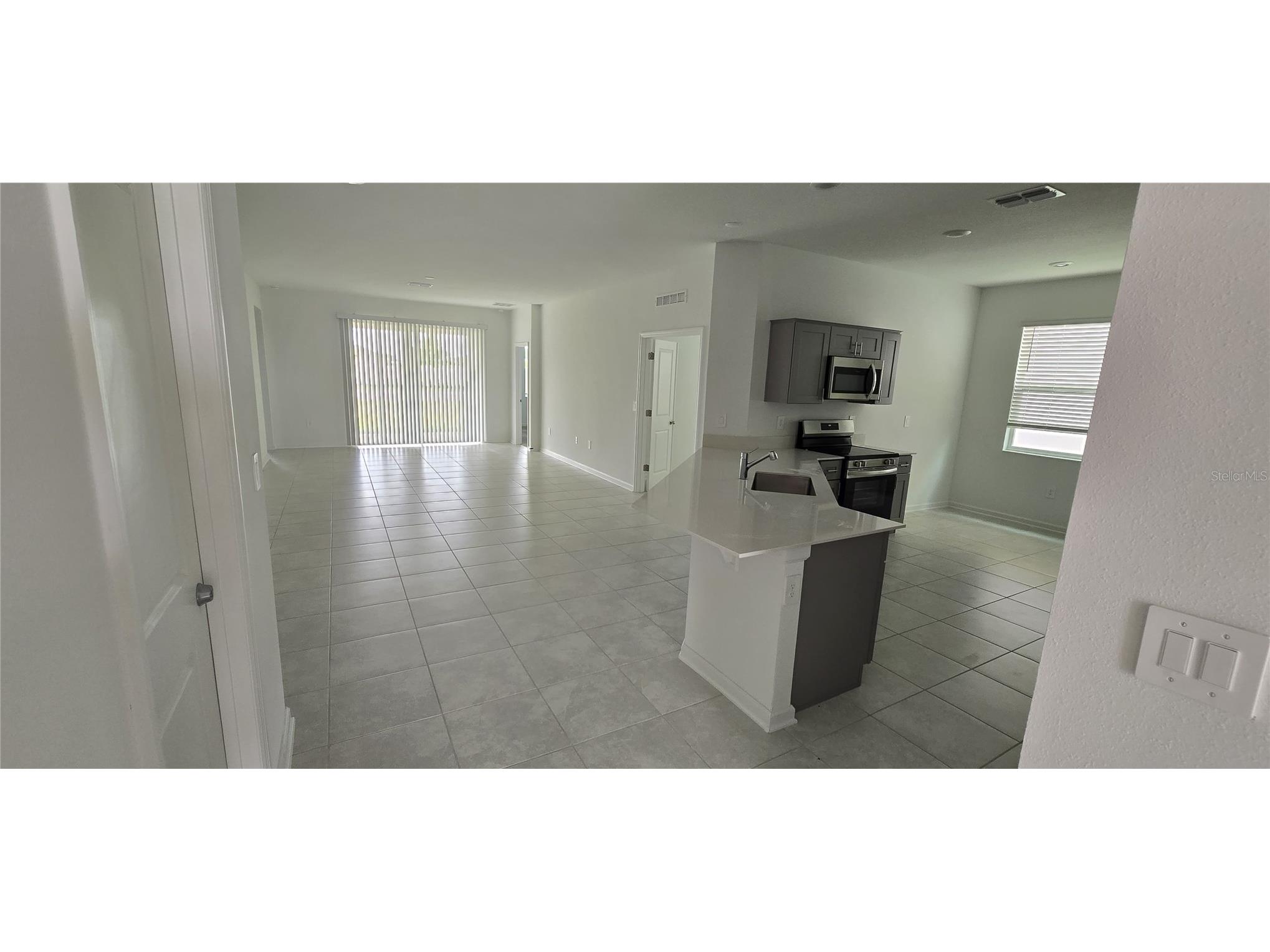 1433 Deepwater Cir #A Eagle Lake FL 33839 O6421179 image3