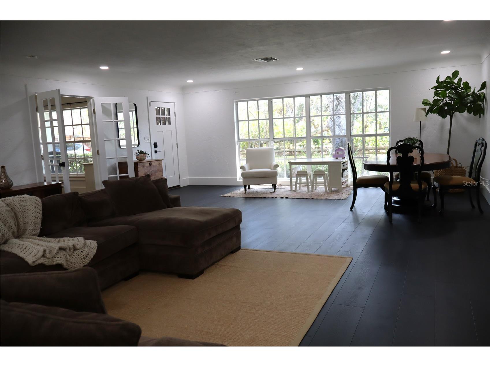 1433 Park Street N Saint Petersburg FL 33710 TB8480849 image12