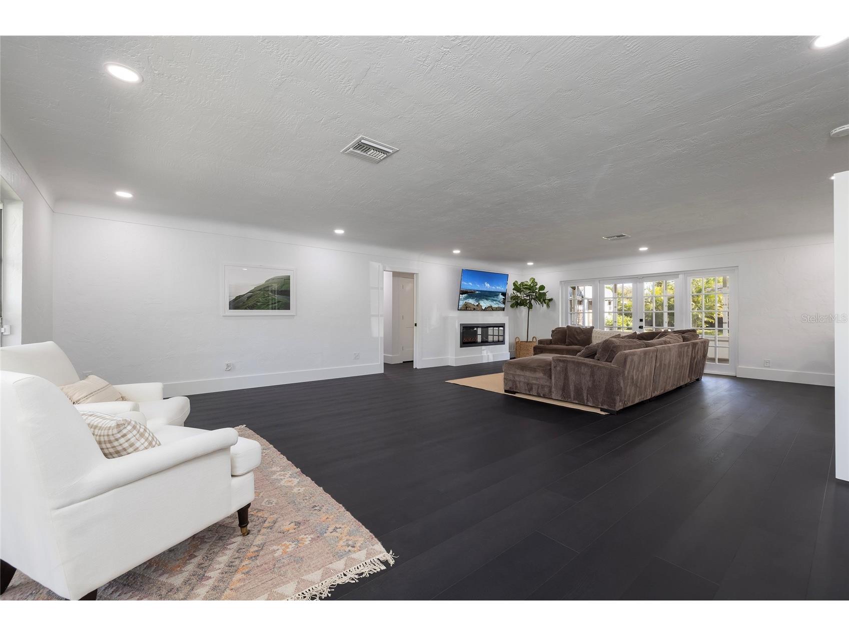 1433 Park Street N Saint Petersburg FL 33710 TB8480849 image21