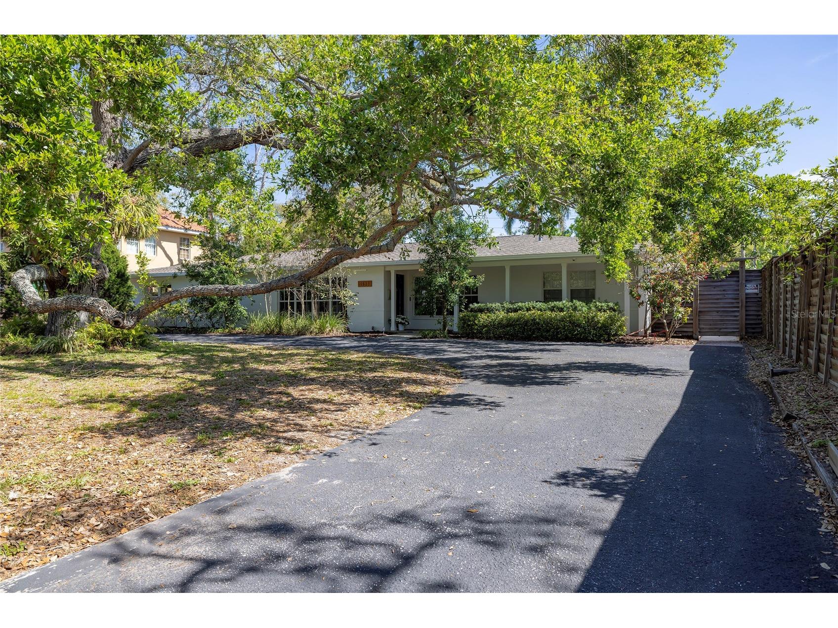 1433 Park Street N Saint Petersburg FL 33710 TB8480849 image48