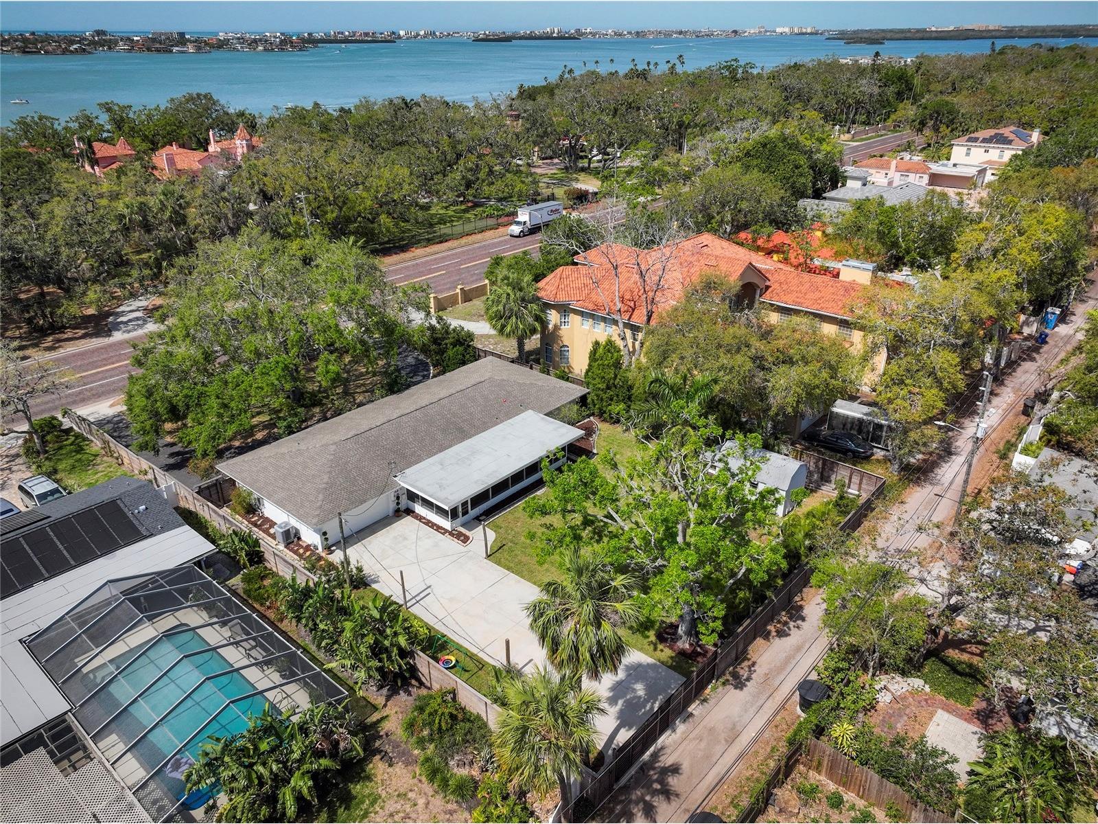 1433 Park Street N Saint Petersburg FL 33710 TB8480849 image62