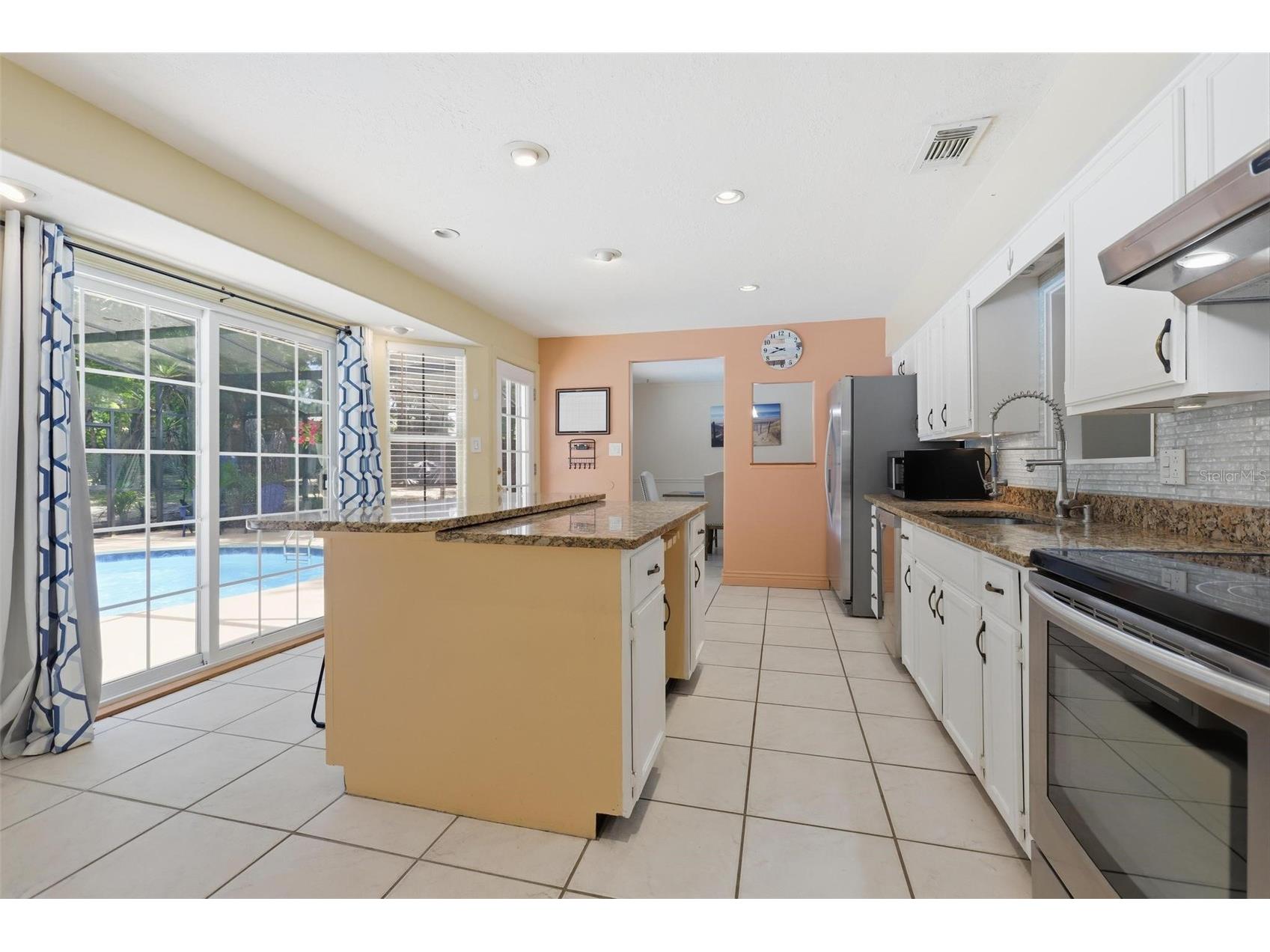 1433 S Ridgewood Avenue Deland FL 32720 V4948465 image2