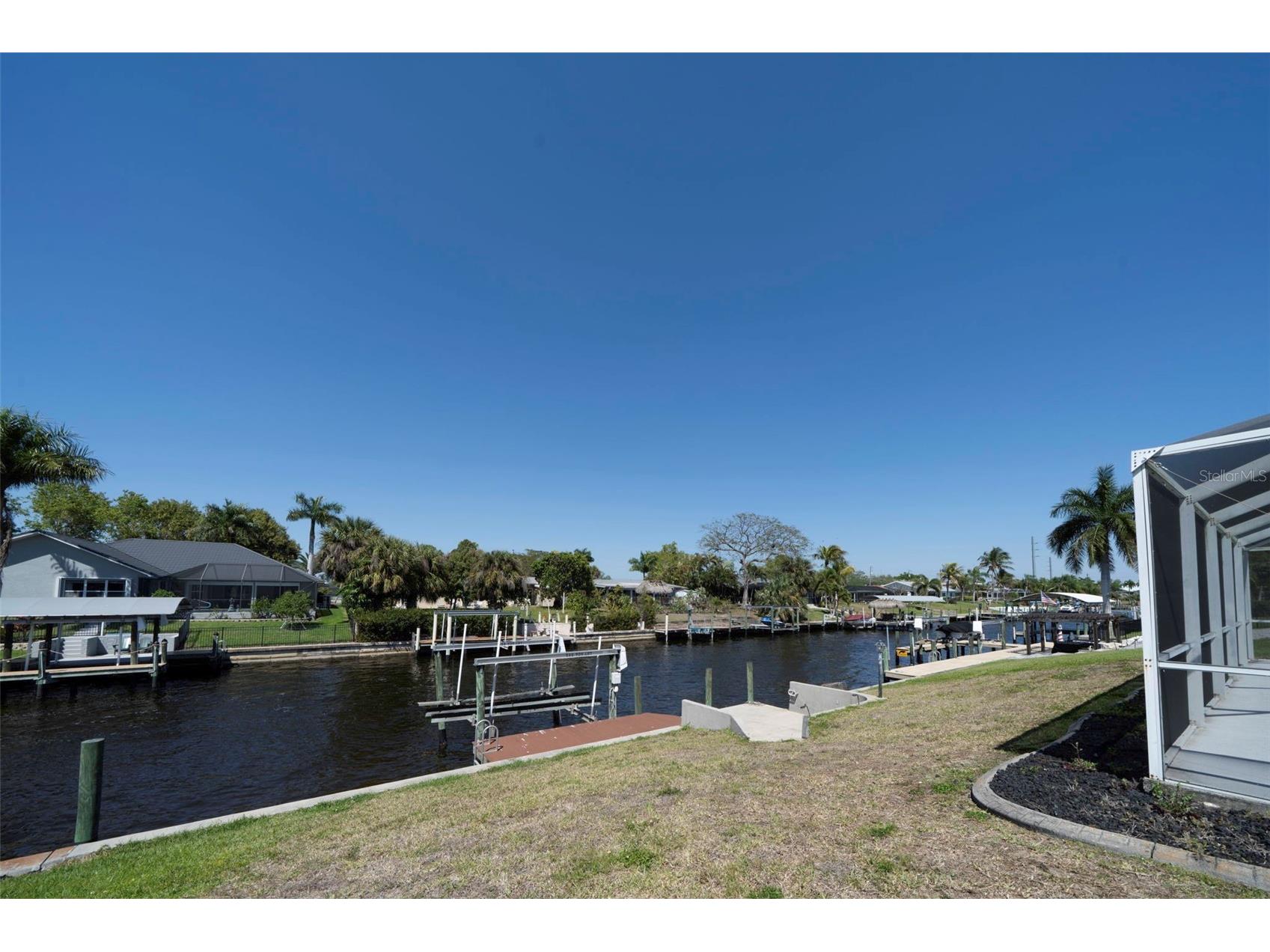 1433 SE 28th Terrace Cape Coral FL 33904 - LIDO CANAL C7527335 image17