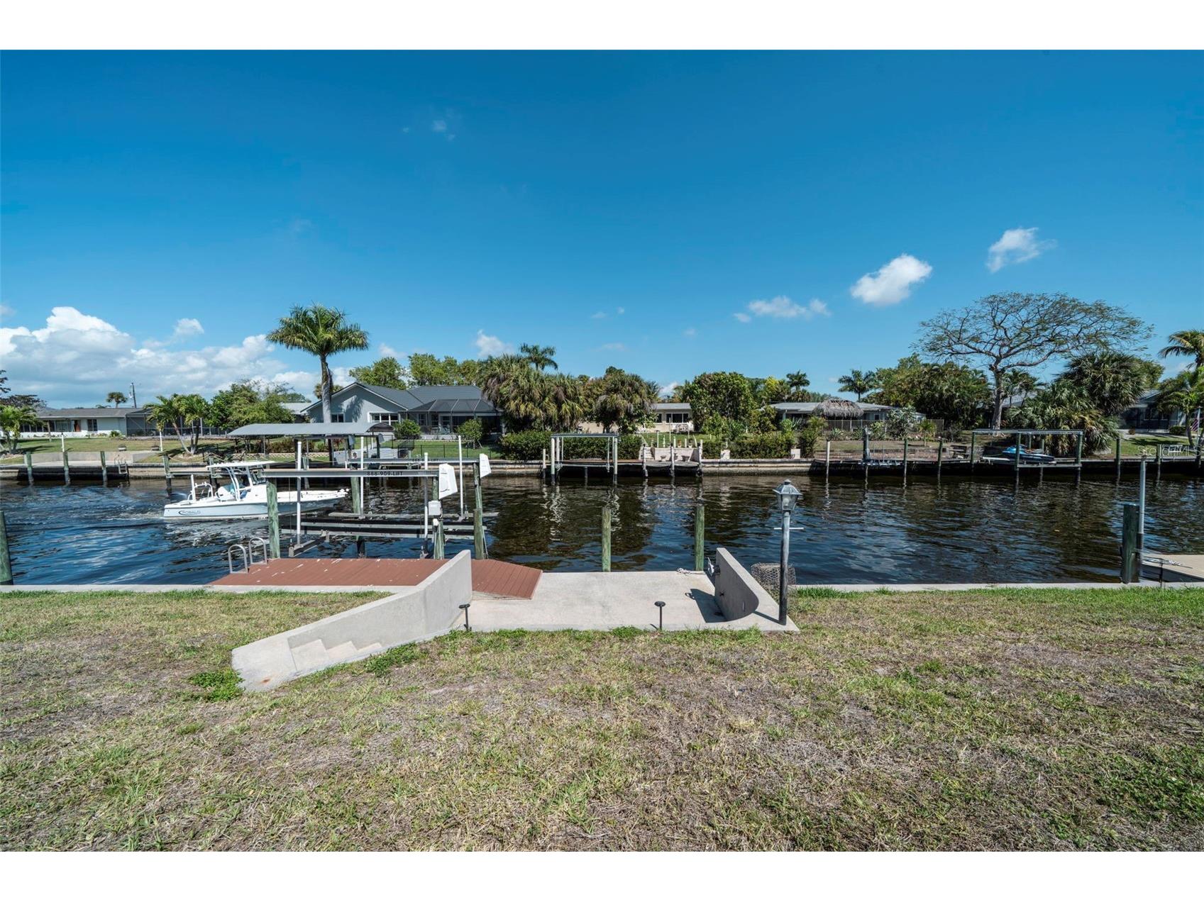 1433 SE 28th Terrace Cape Coral FL 33904 - LIDO CANAL C7527335 image2