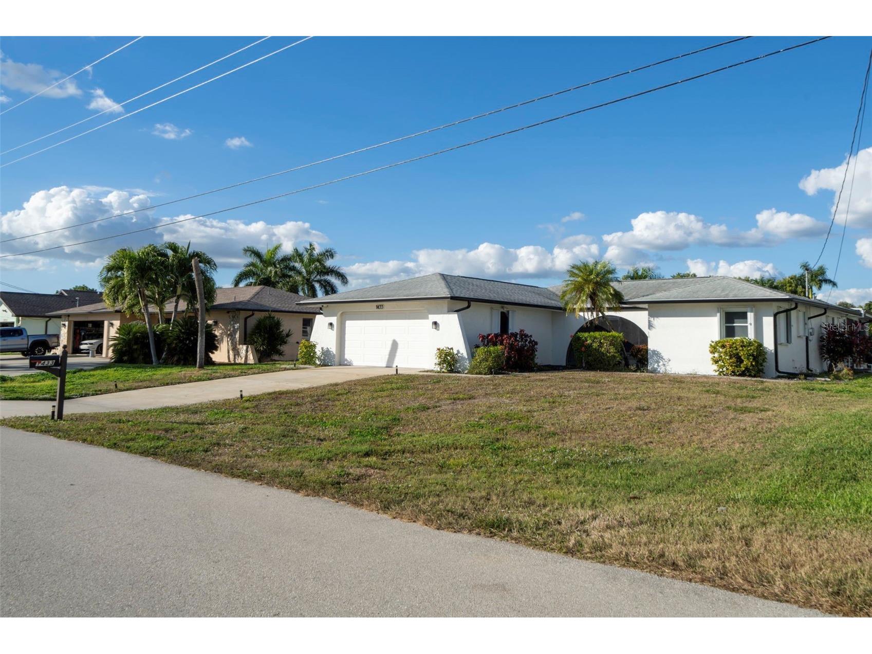 1433 SE 28th Terrace Cape Coral FL 33904 - LIDO CANAL C7527335 image3