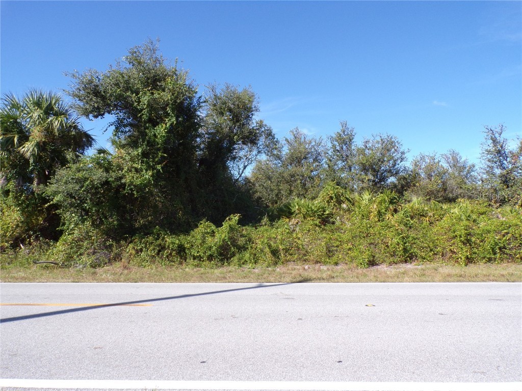 1433 Sulstone Drive Punta Gorda FL 33983 C7483338 image1