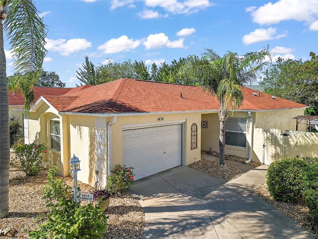 1434 Almanza Drive The Villages FL 32159 G5088333 image1