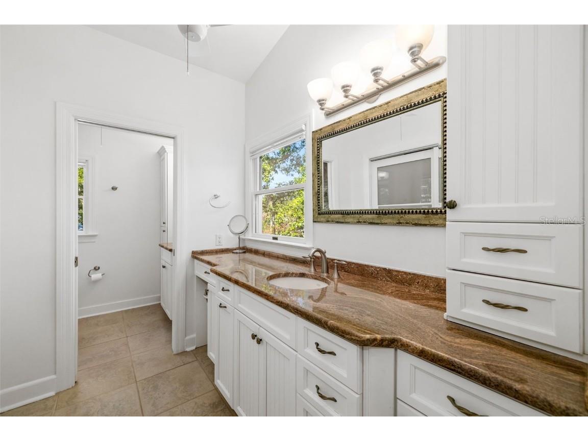 1434 Ladue Lane Sarasota FL 34231 A4673523 image57