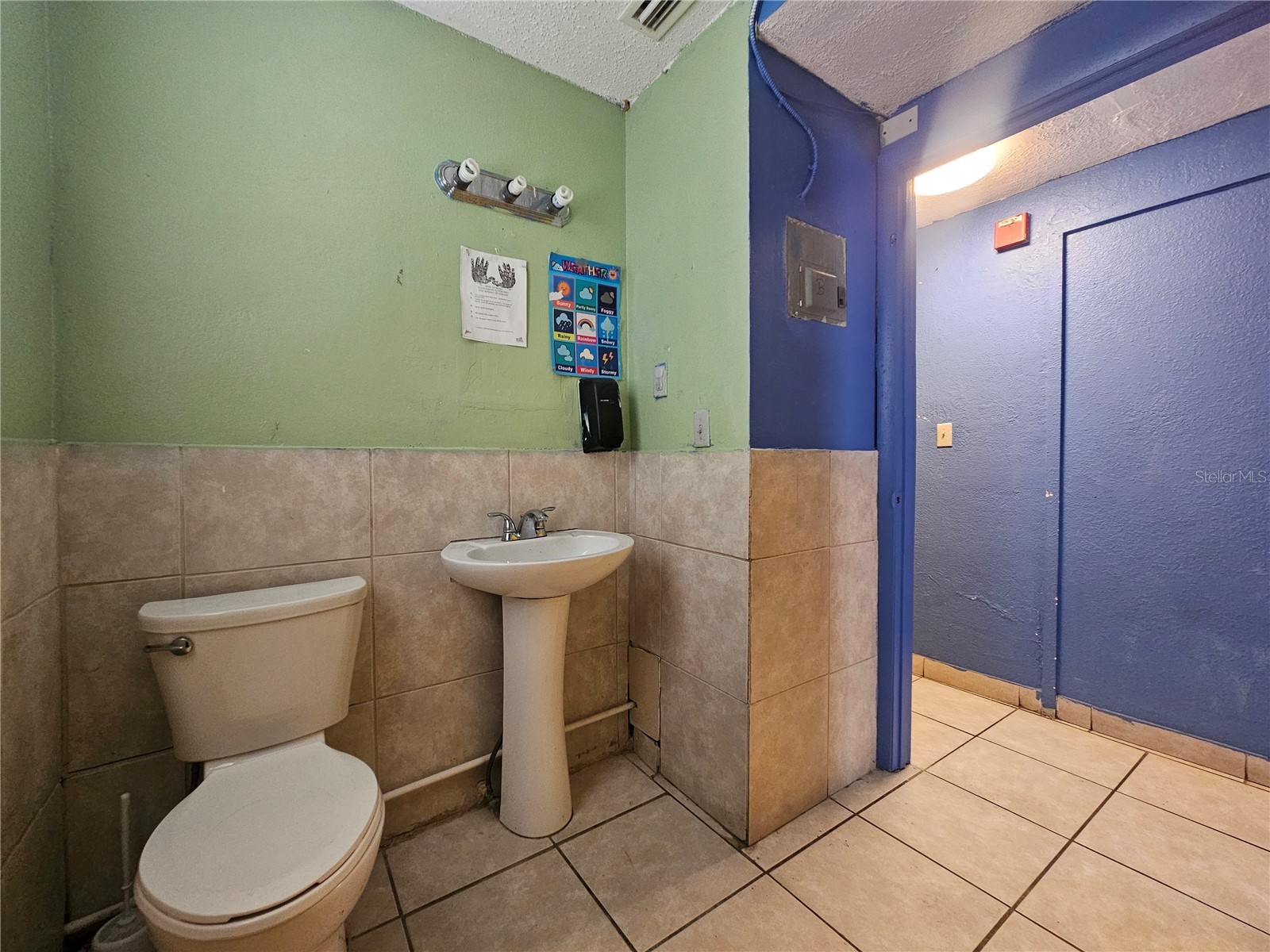 1434 N Pine Hills Orlando FL 32808 S5149716 image21