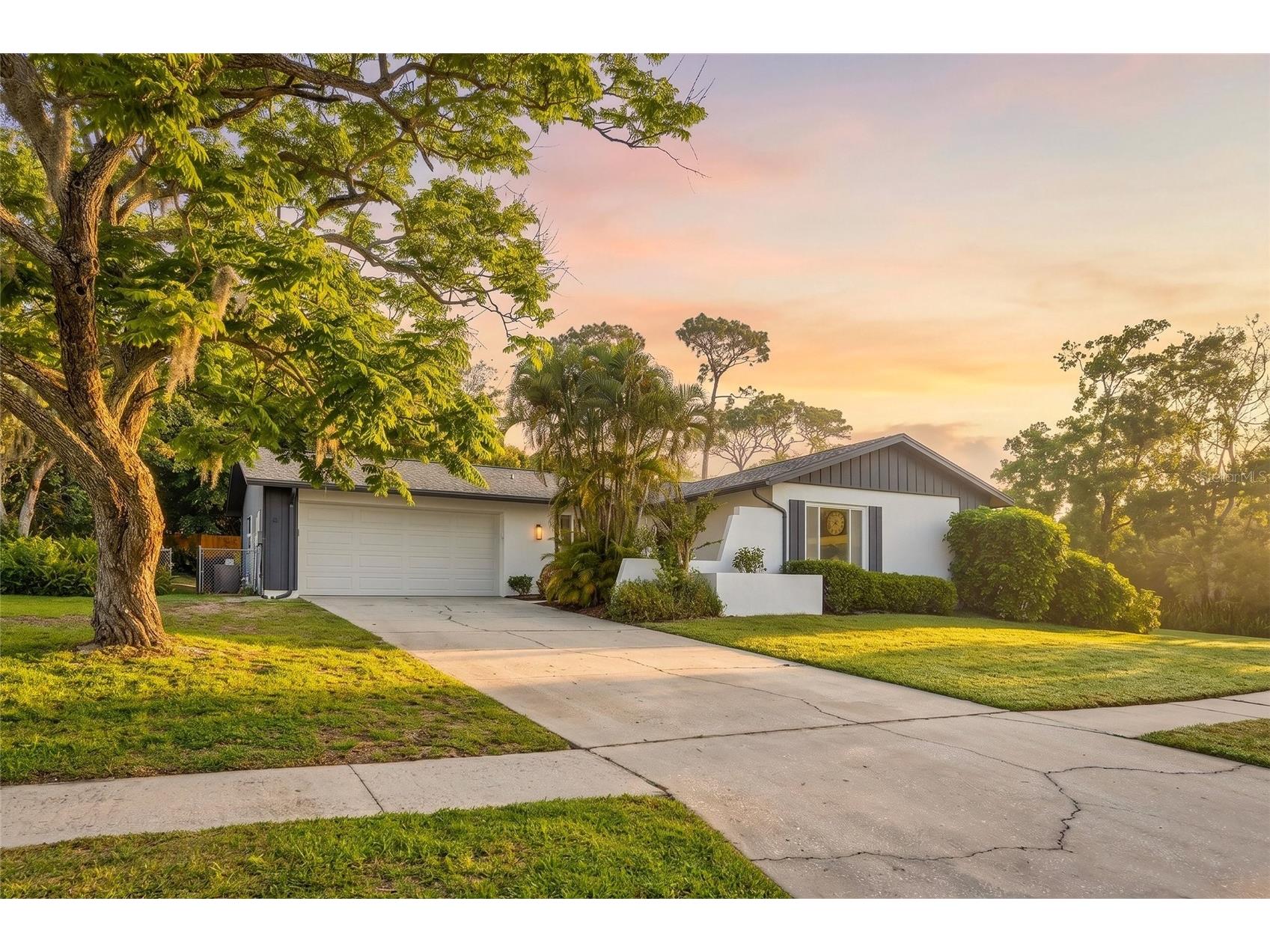 1434 Red Oak Drive Tarpon Springs FL 34689 TB8498241 image1