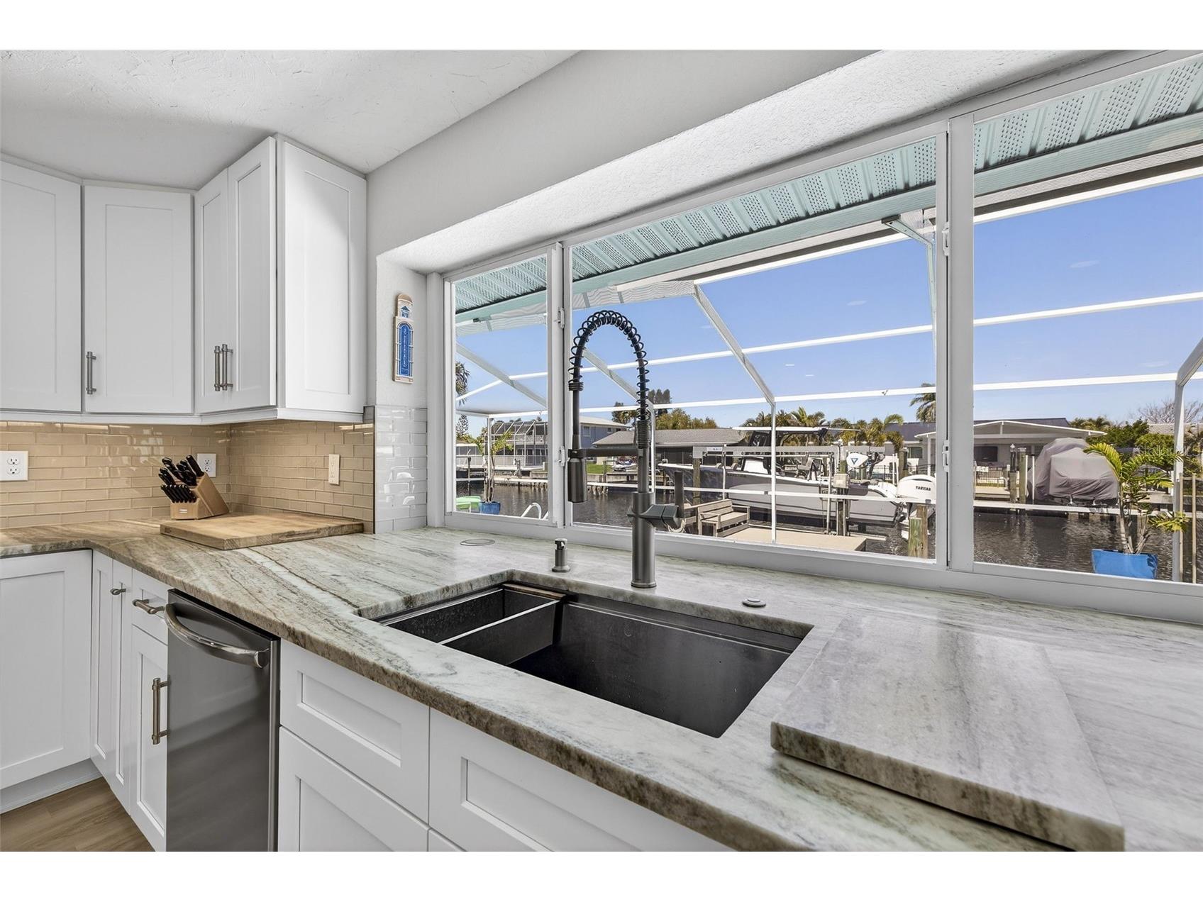 1435 48th Avenue NE Saint Petersburg FL 33703 TB8488393 image13