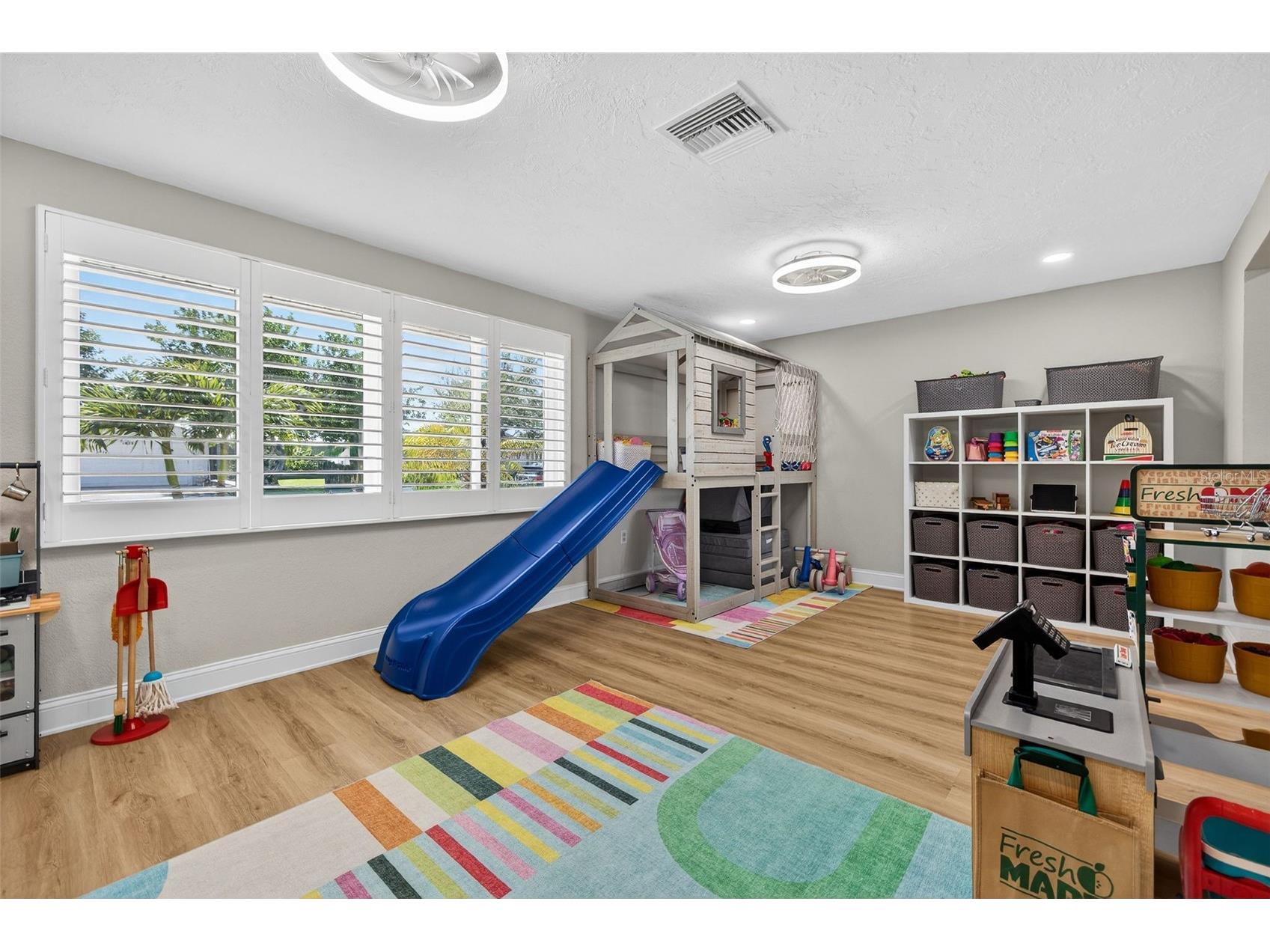 1435 48th Avenue NE Saint Petersburg FL 33703 TB8488393 image19