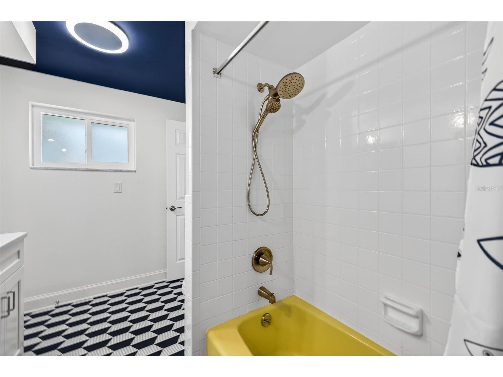 1435 48th Avenue NE Saint Petersburg FL 33703 TB8488393 image31