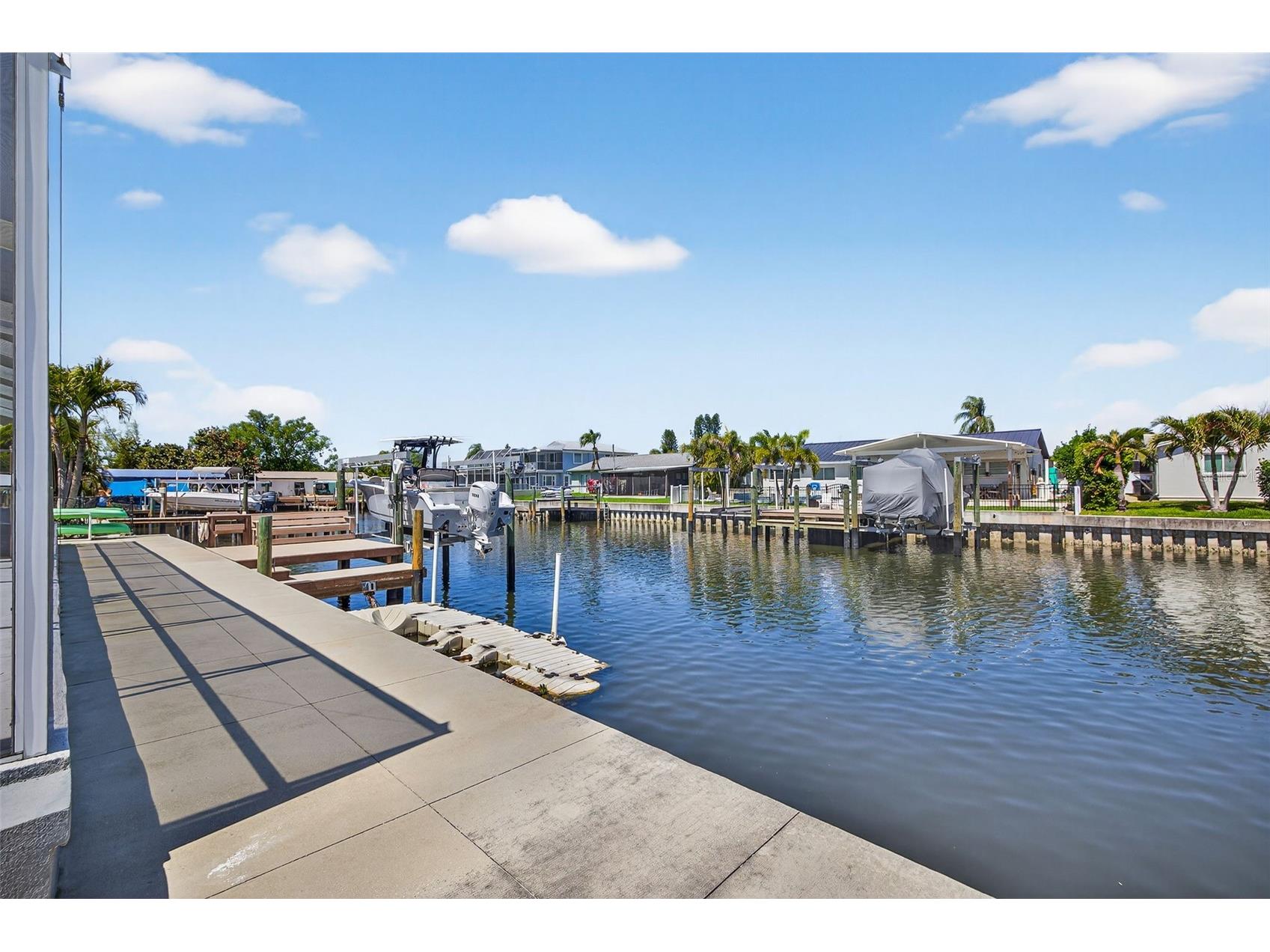 1435 48th Avenue NE Saint Petersburg FL 33703 TB8488393 image41