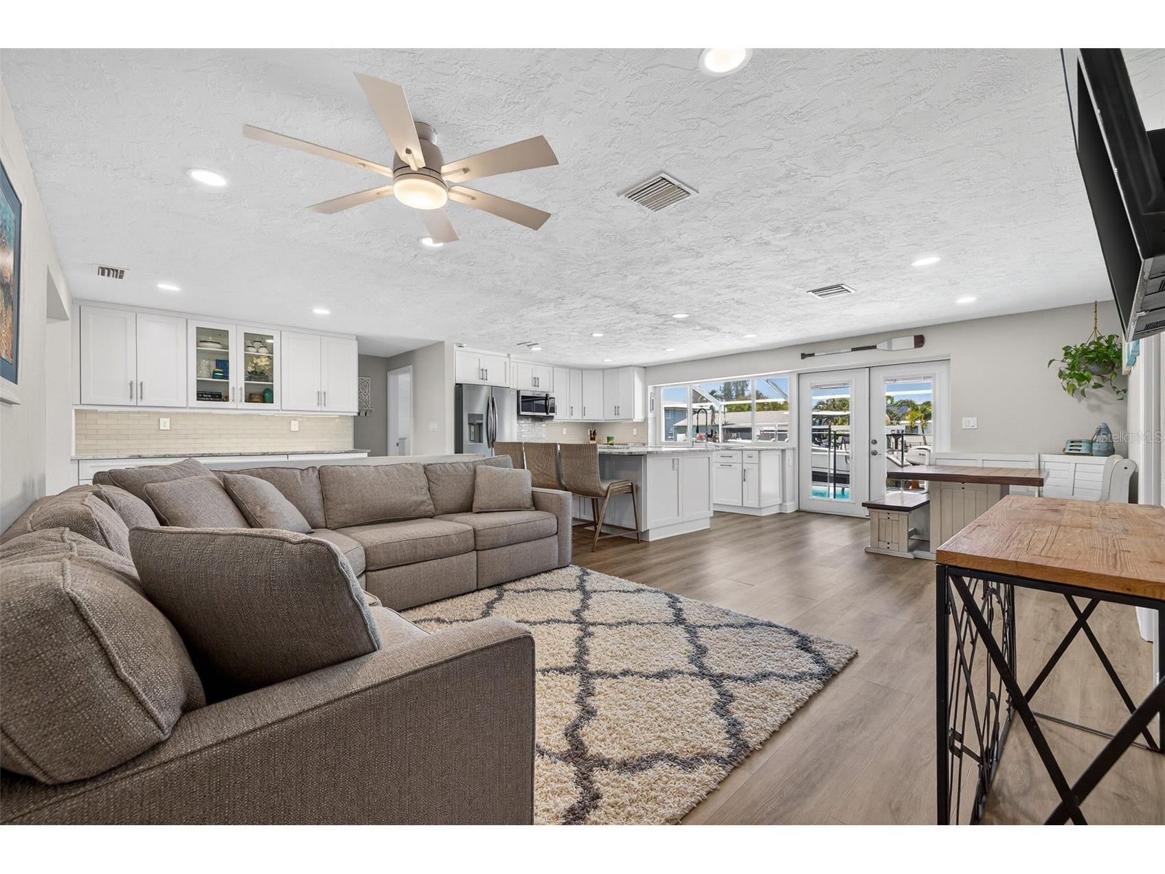 1435 48th Avenue NE Saint Petersburg FL 33703 TB8488393 image5