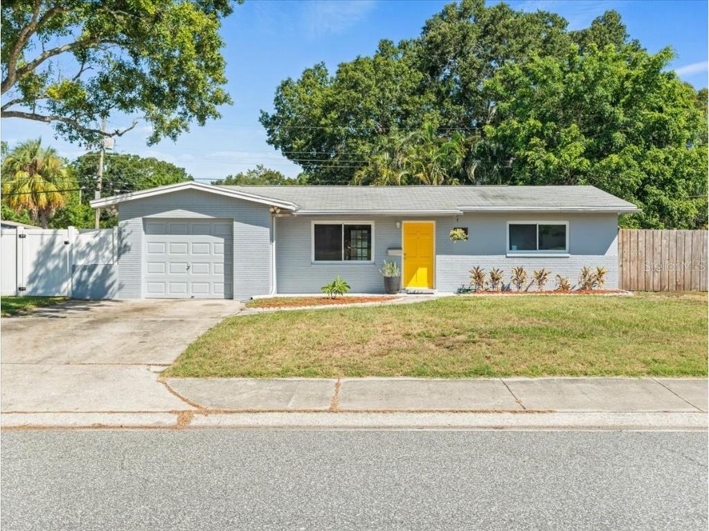 1435 77th Avenue N Saint Petersburg FL 33702 U8215378 image1