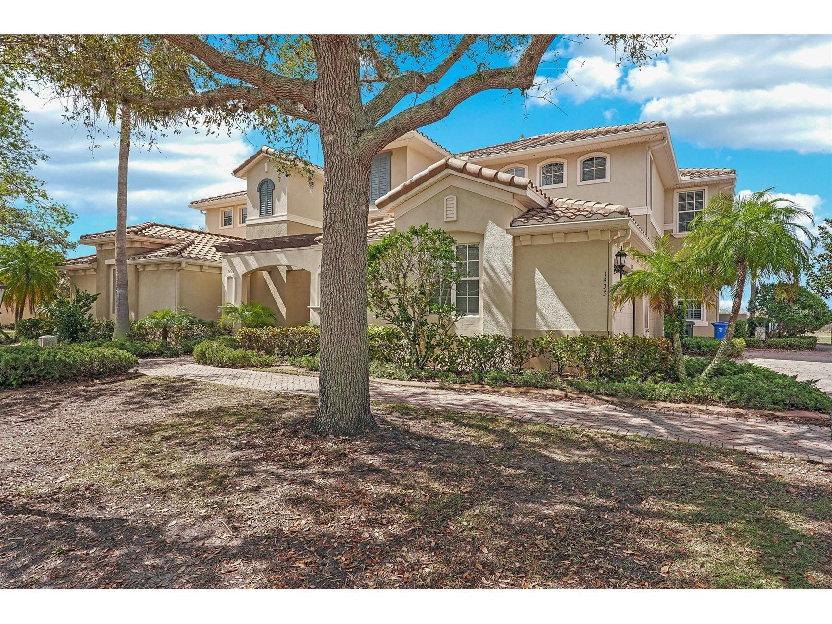 1435 Emerald Dunes Drive Sun City Center FL 33573 TB8485696 image2