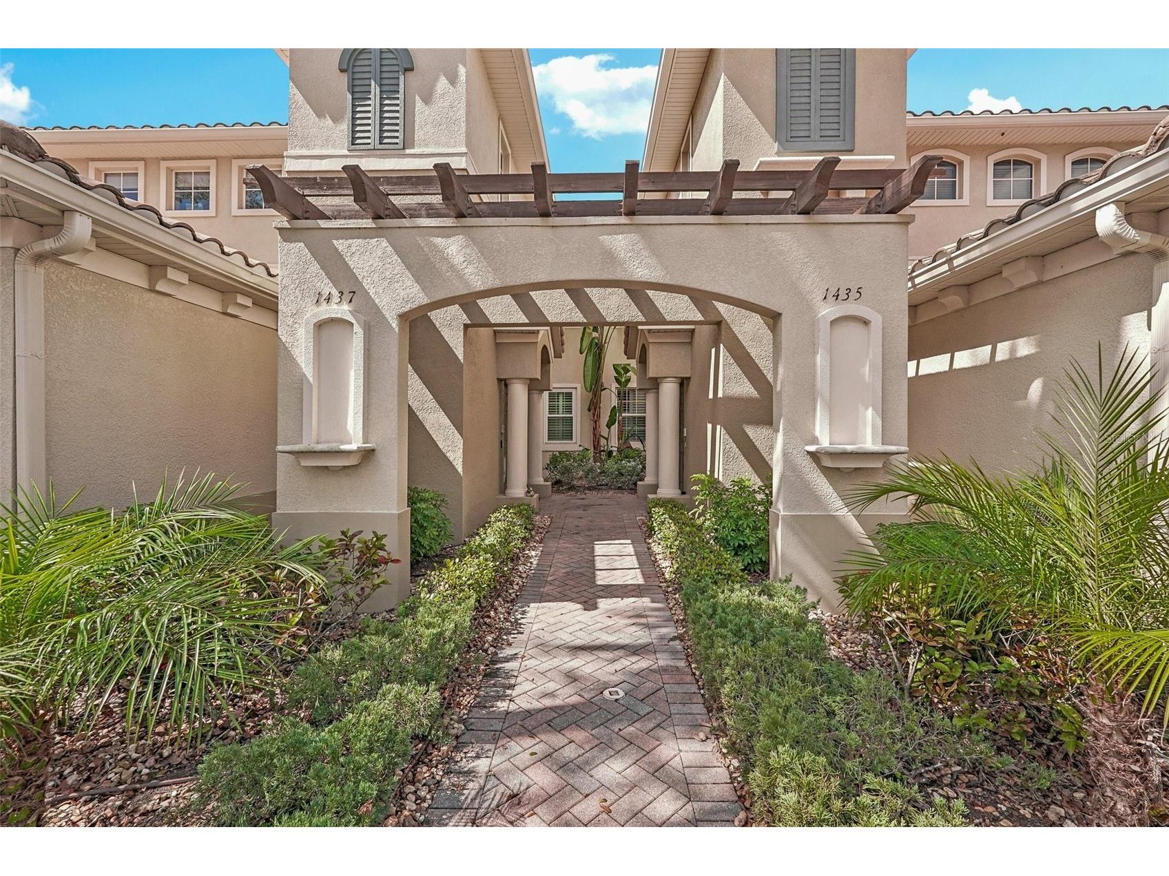 1435 Emerald Dunes Drive Sun City Center FL 33573 TB8485696 image3