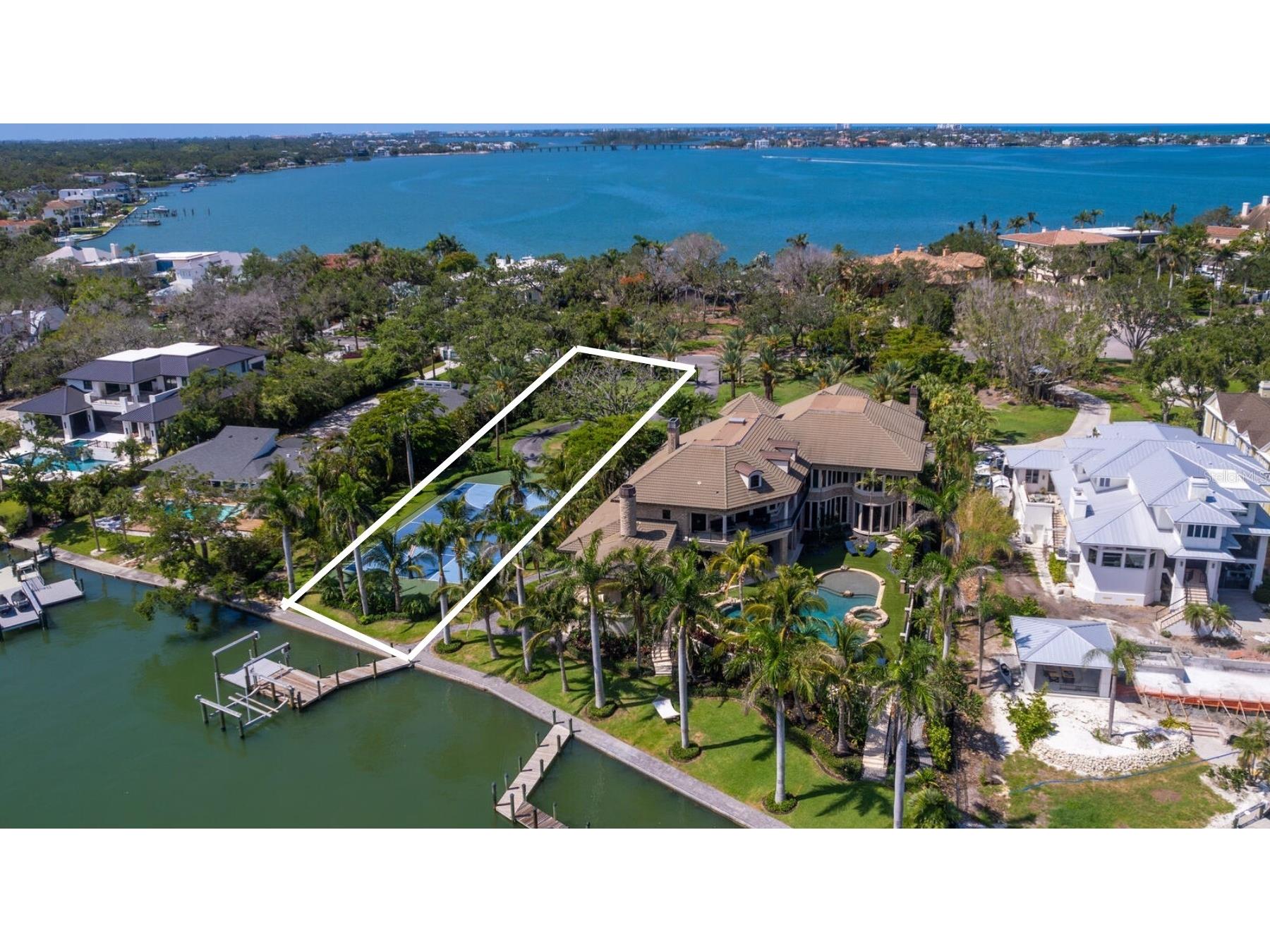 1435 Hillview Drive Sarasota FL 34239 - SARASOTA BAY A4686191 image3