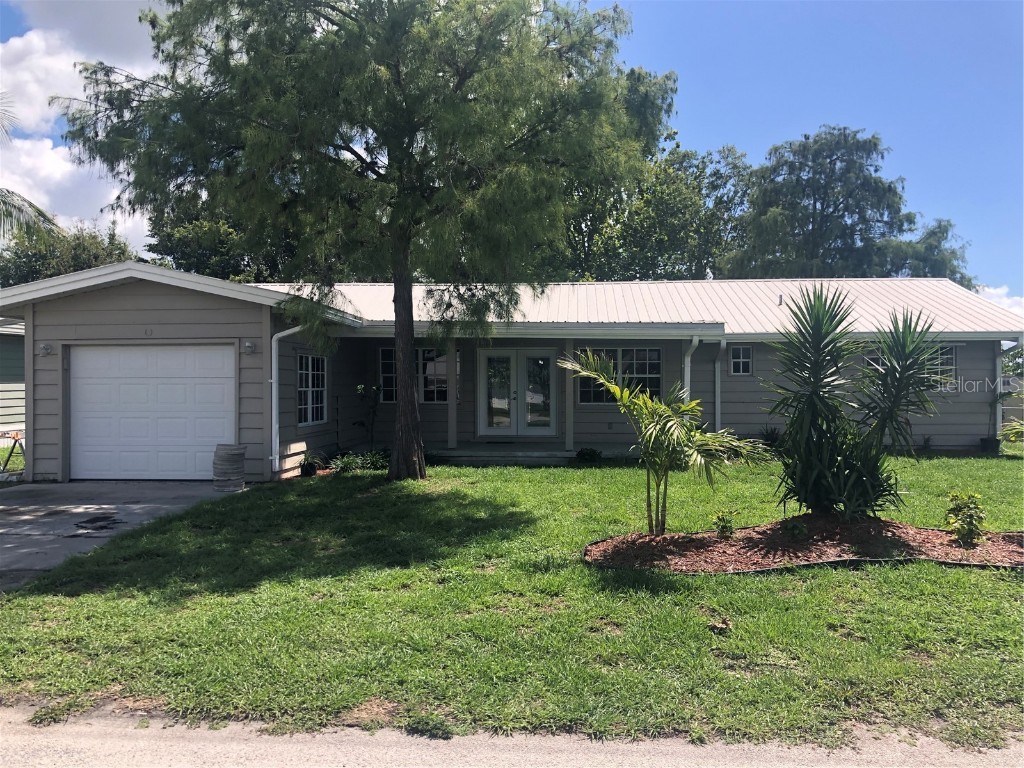 1435 Lake Drive W Okeechobee FL 34974 - LAKE OKEECHOBEE OK222866 image1