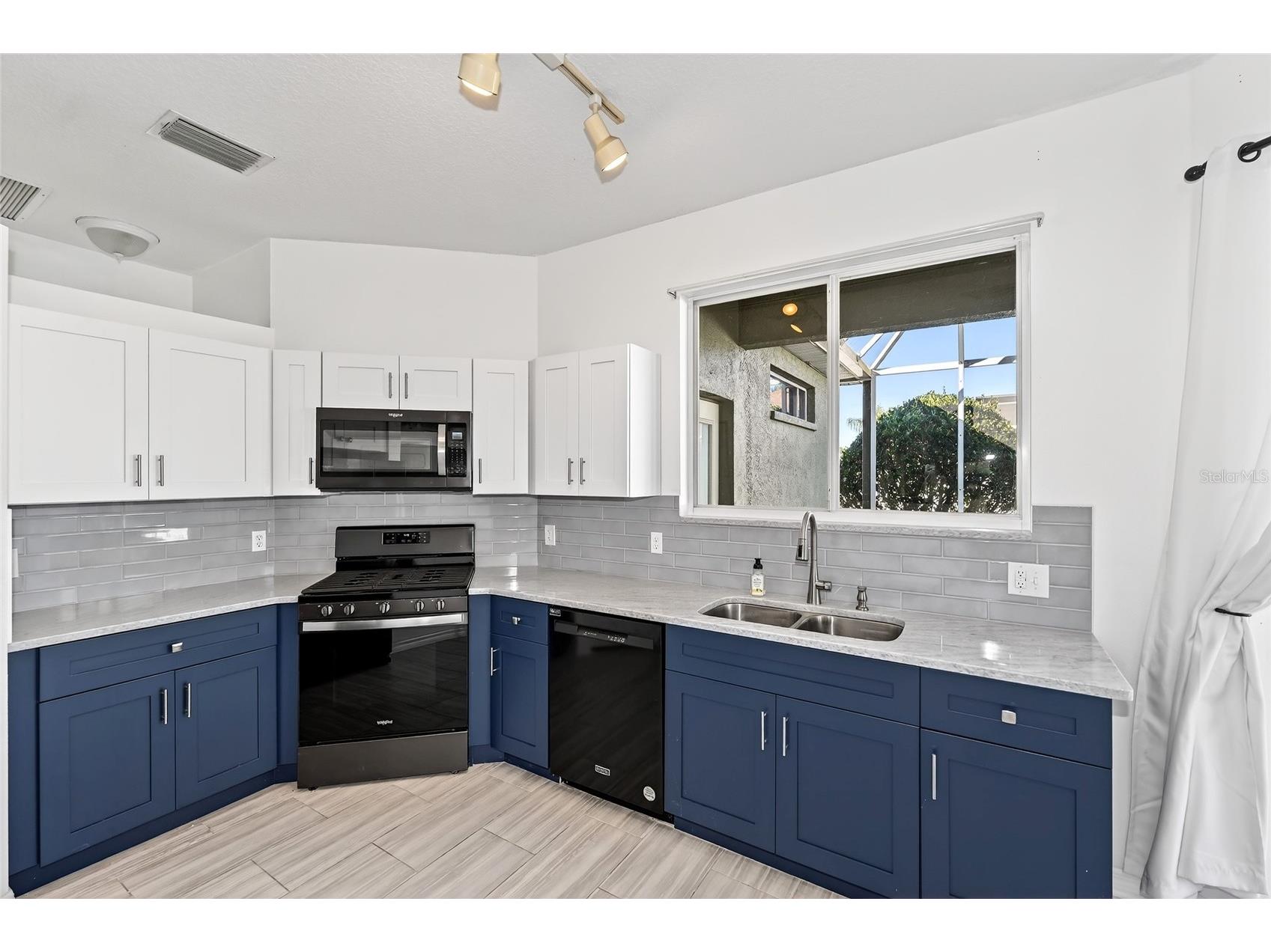 1435 Millbrook Circle Bradenton FL 34212 A4664495 image5