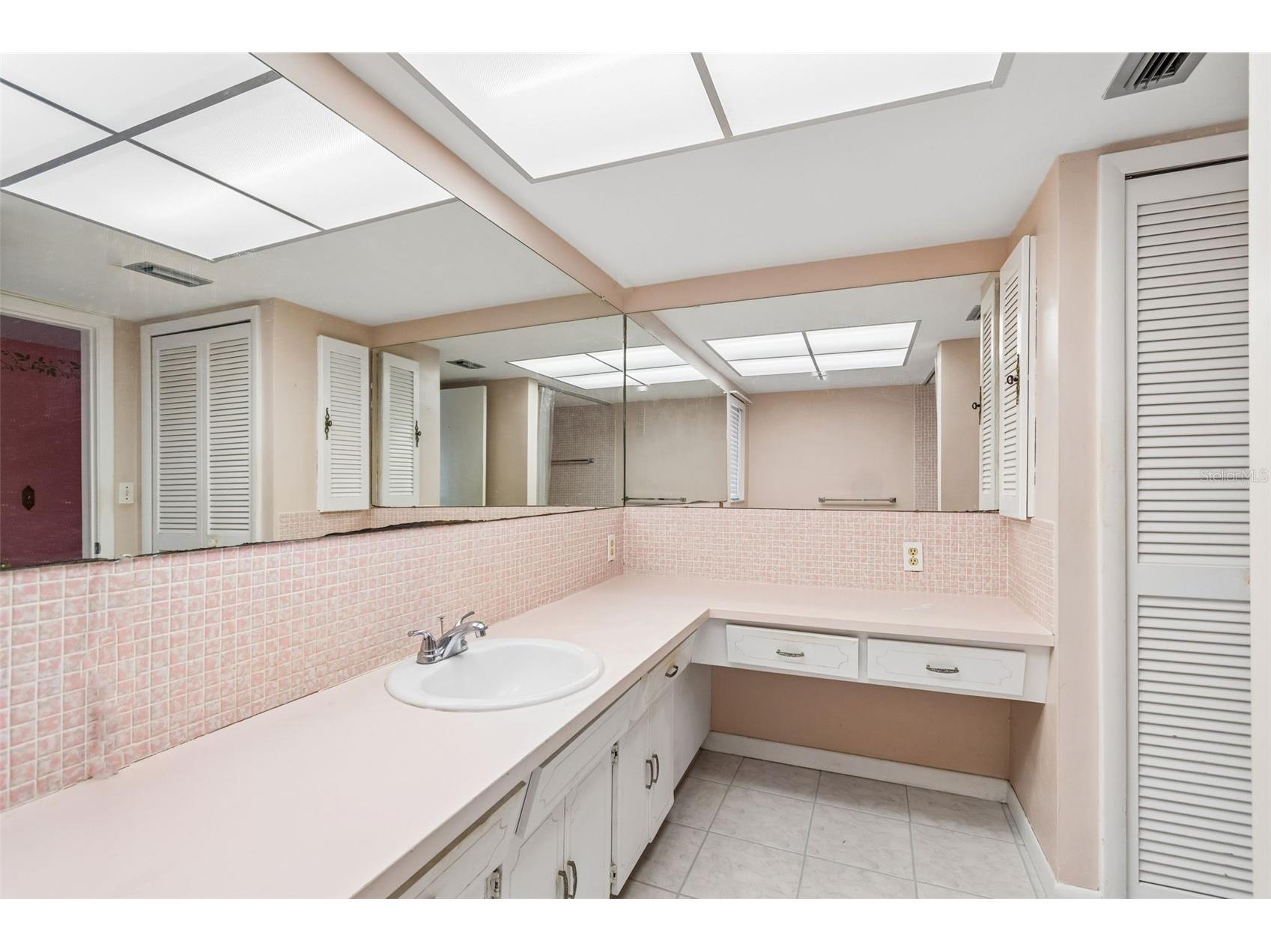 14363 Neptune Road Seminole FL 33776 TB8517398 image32