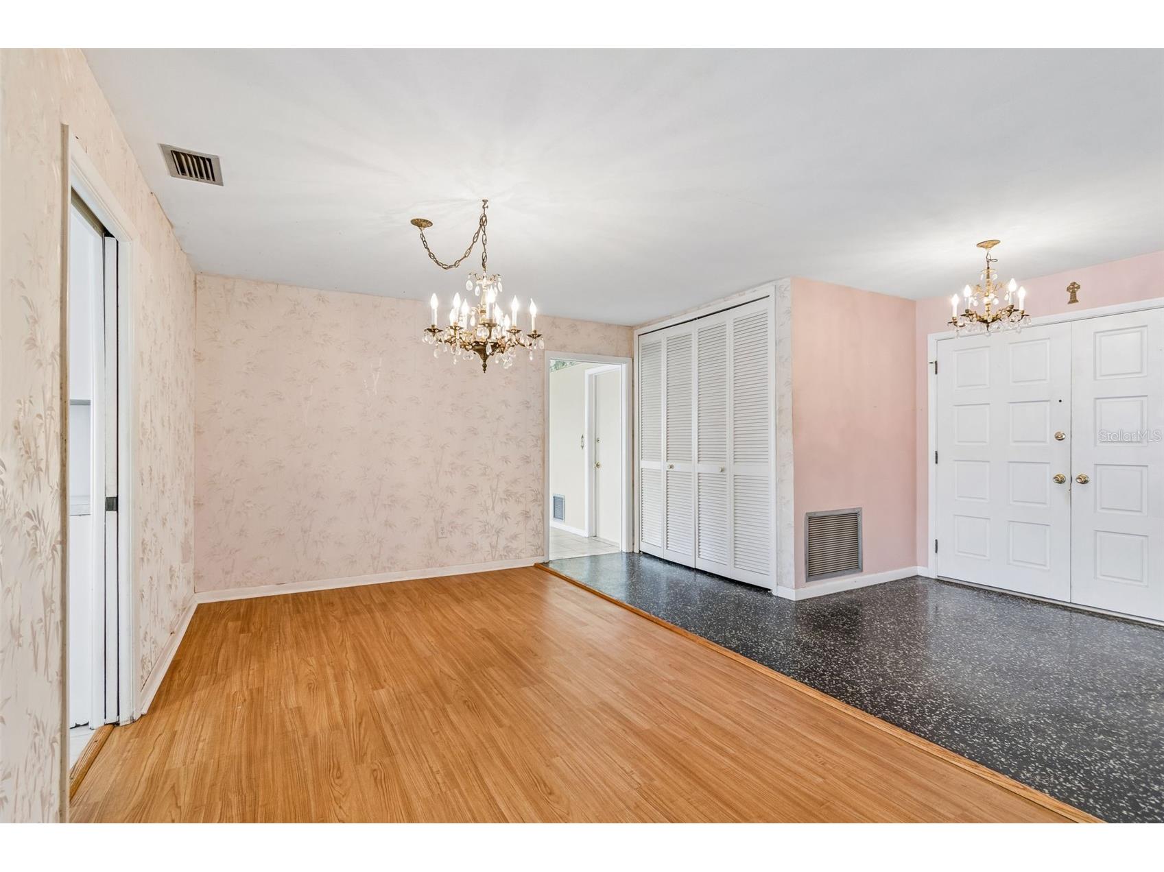 14363 Neptune Road Seminole FL 33776 TB8517398 image8