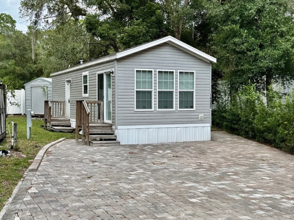 14365 NE 252nd Court Road #123 Salt Springs FL 32134 - LITTLE LAKE KERR OM708265 image1