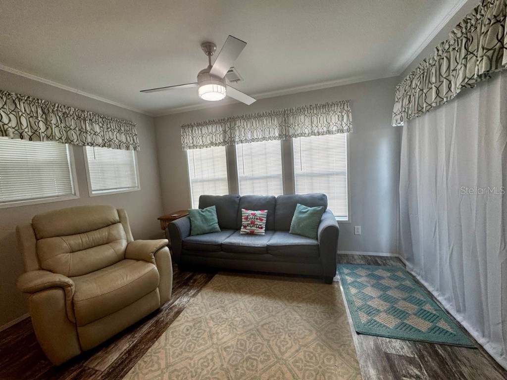 14365 NE 252nd Court Road #123 Salt Springs FL 32134 - LITTLE LAKE KERR OM708265 image2