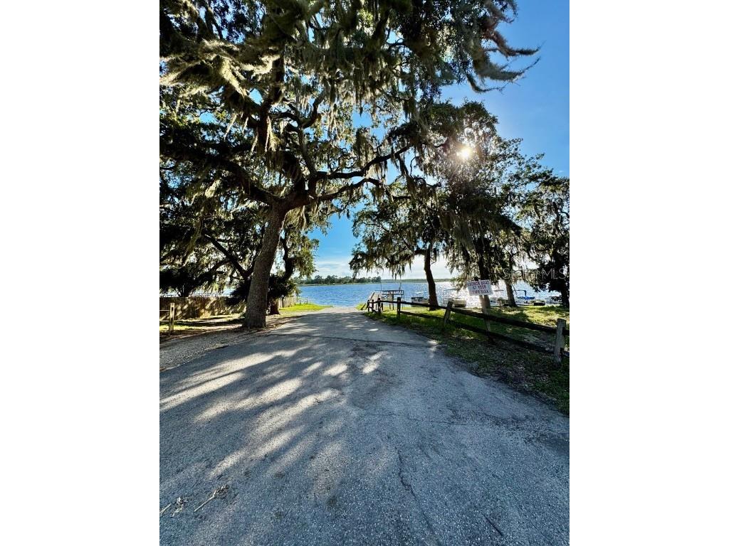 14365 NE 252nd Court Road #123 Salt Springs FL 32134 - LITTLE LAKE KERR OM708265 image29