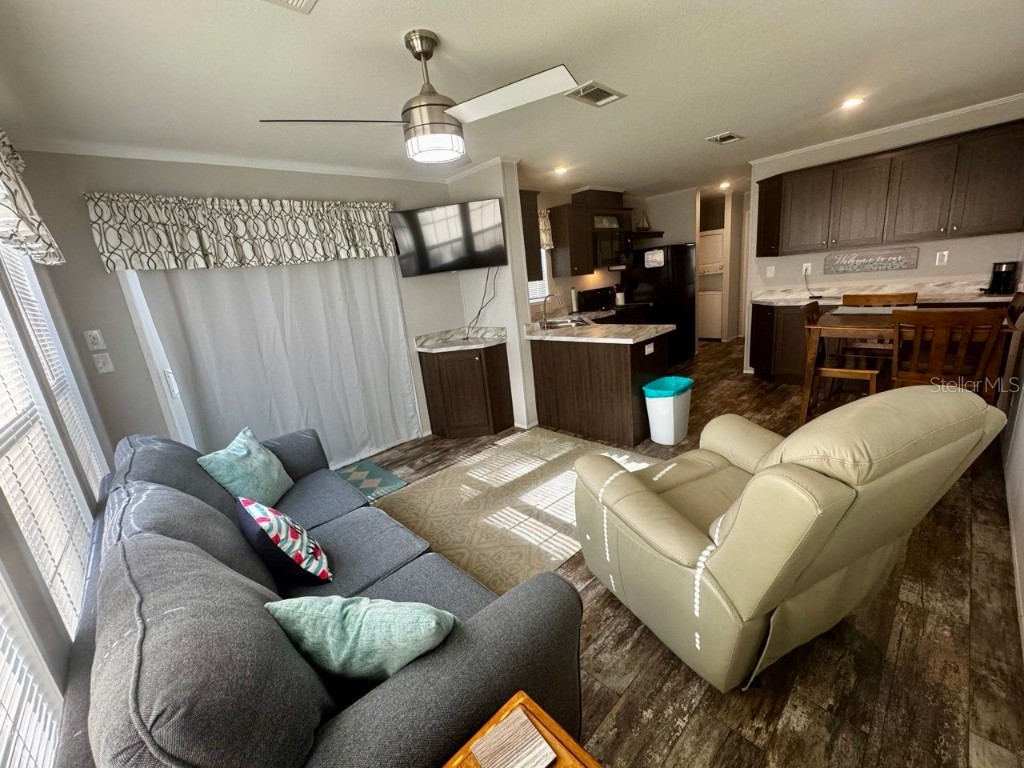 14365 NE 252nd Court Road #123 Salt Springs FL 32134 - LITTLE LAKE KERR OM708265 image5