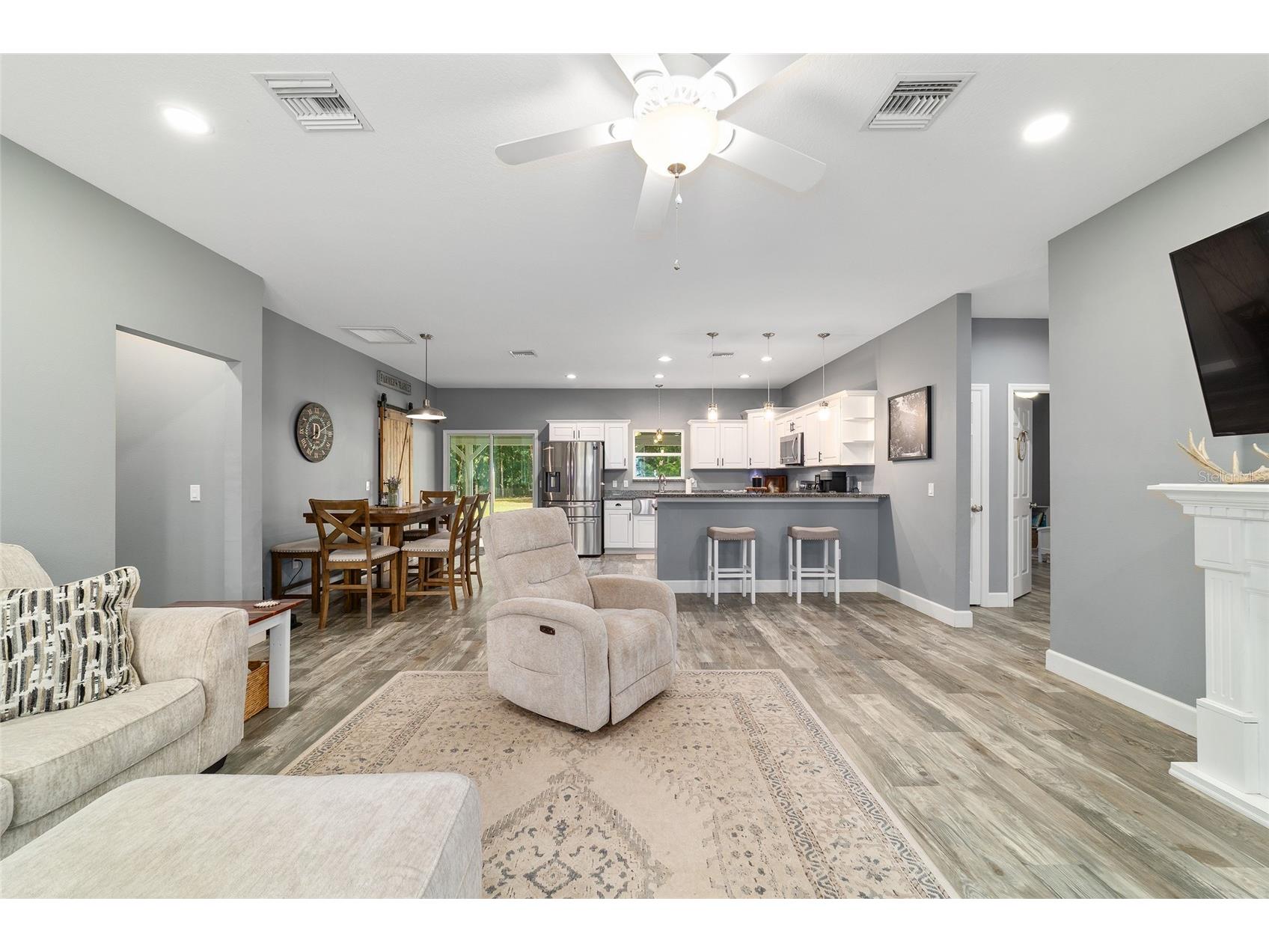 14366 NE 42nd Terrace Anthony FL 32617 OM725892 image18