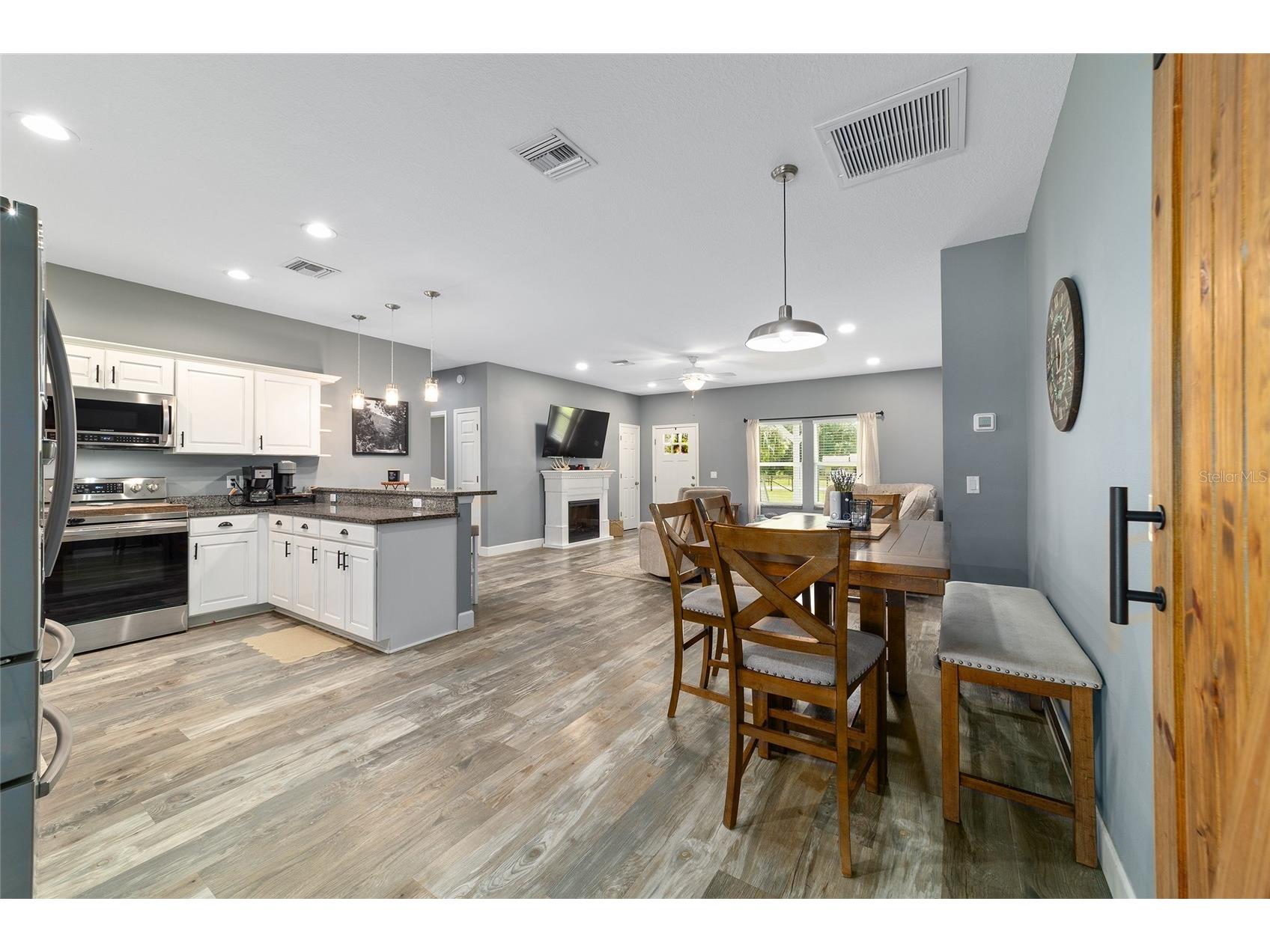 14366 NE 42nd Terrace Anthony FL 32617 OM725892 image21