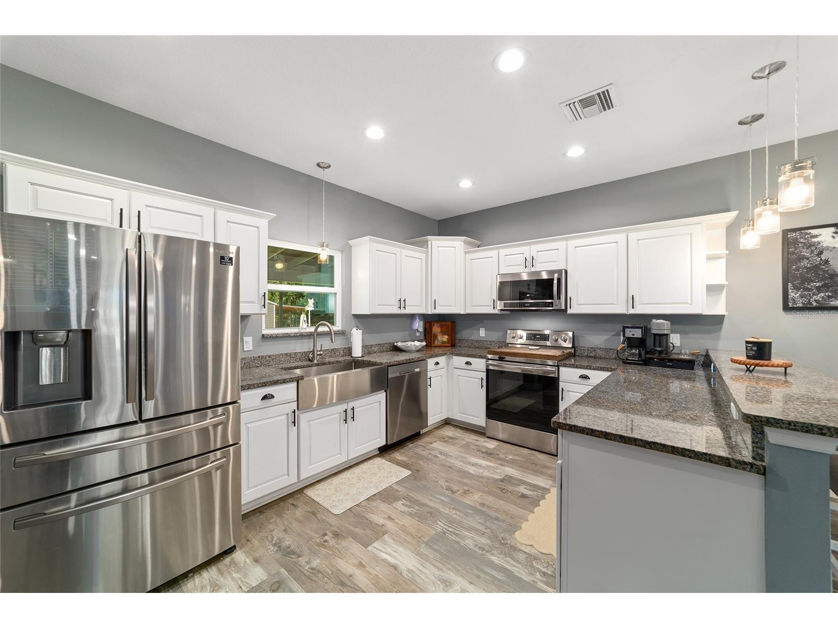 14366 NE 42nd Terrace Anthony FL 32617 OM725892 image23